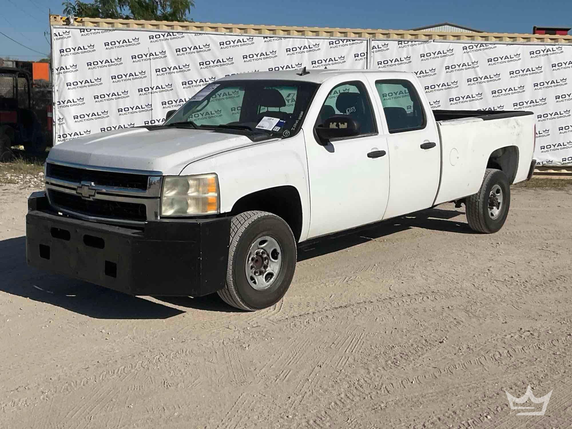 2009 Chevrolet Silverado 2500 Crew Cab Pickup Truck