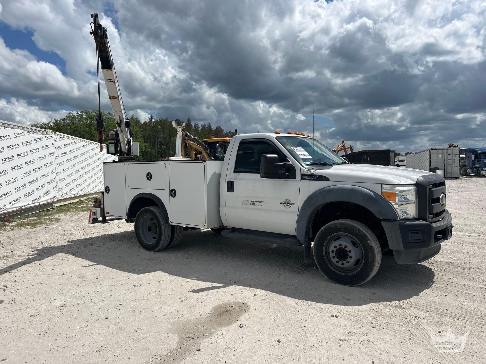2015 Ford F-550 Auto Crane 4004EH 4,000lb. Crane Service Truck