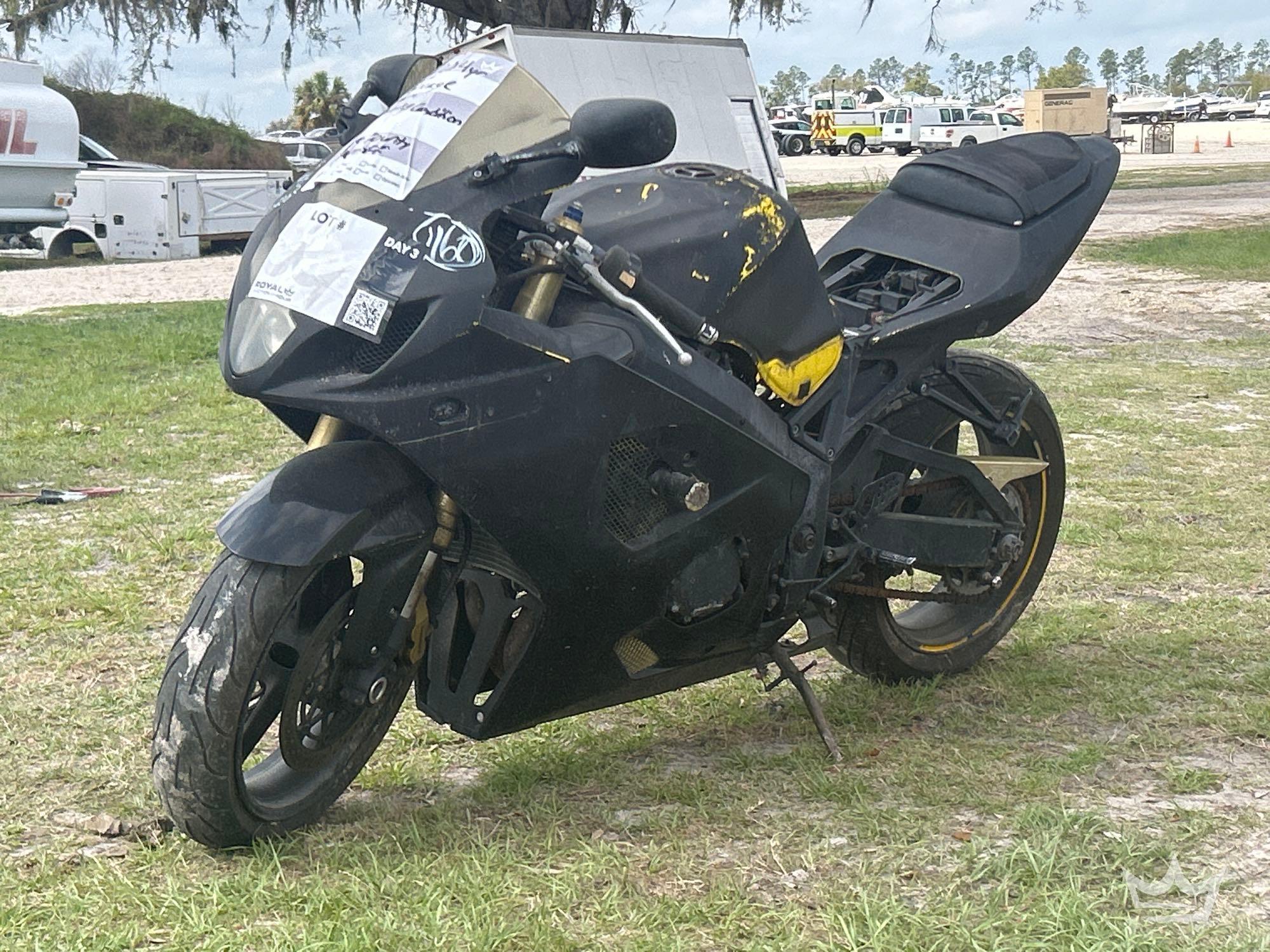 2004 Suzuki GSX-R750 Motorcycle