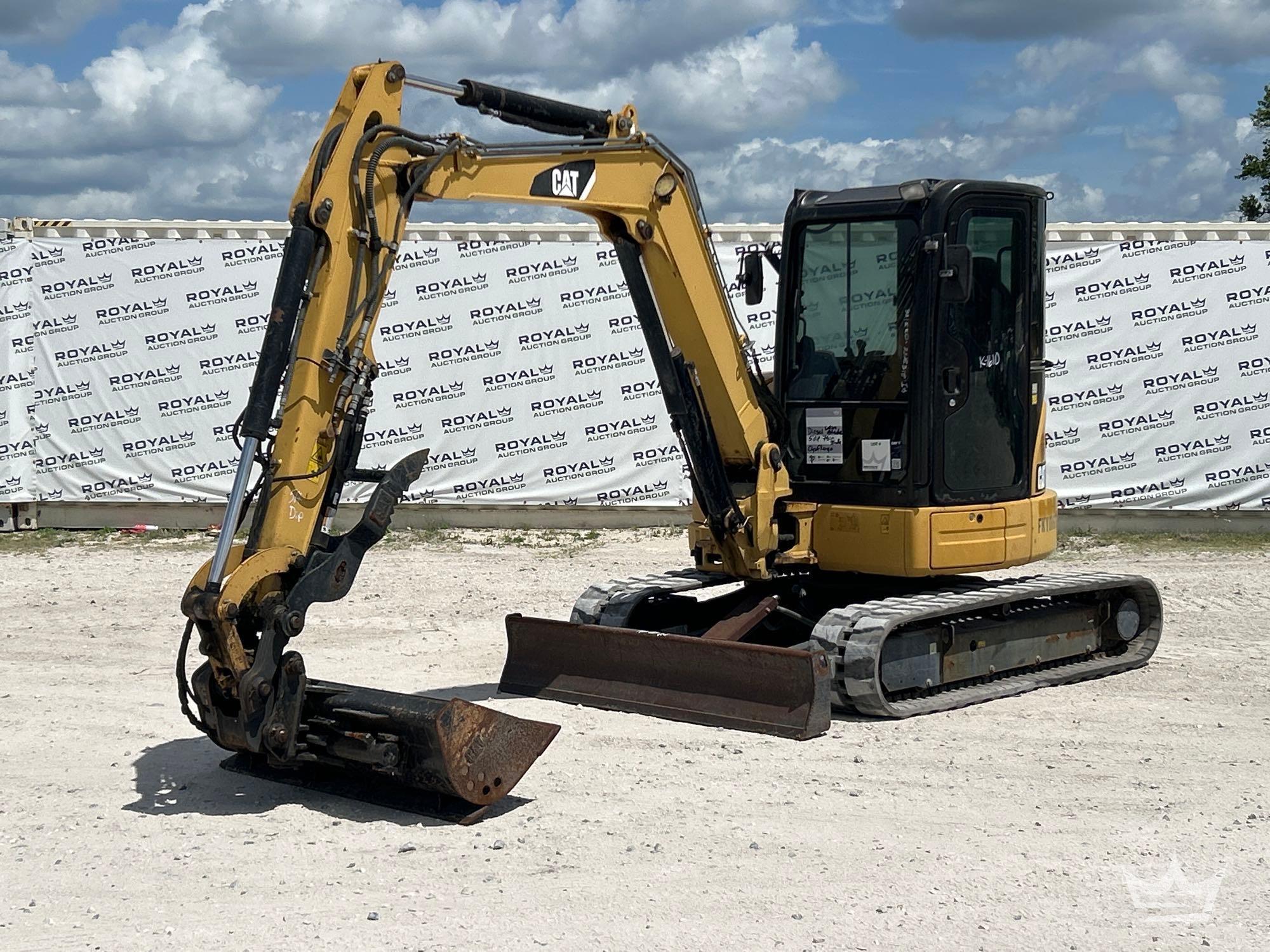 Photo of a 2013 Caterpillar 305.5E