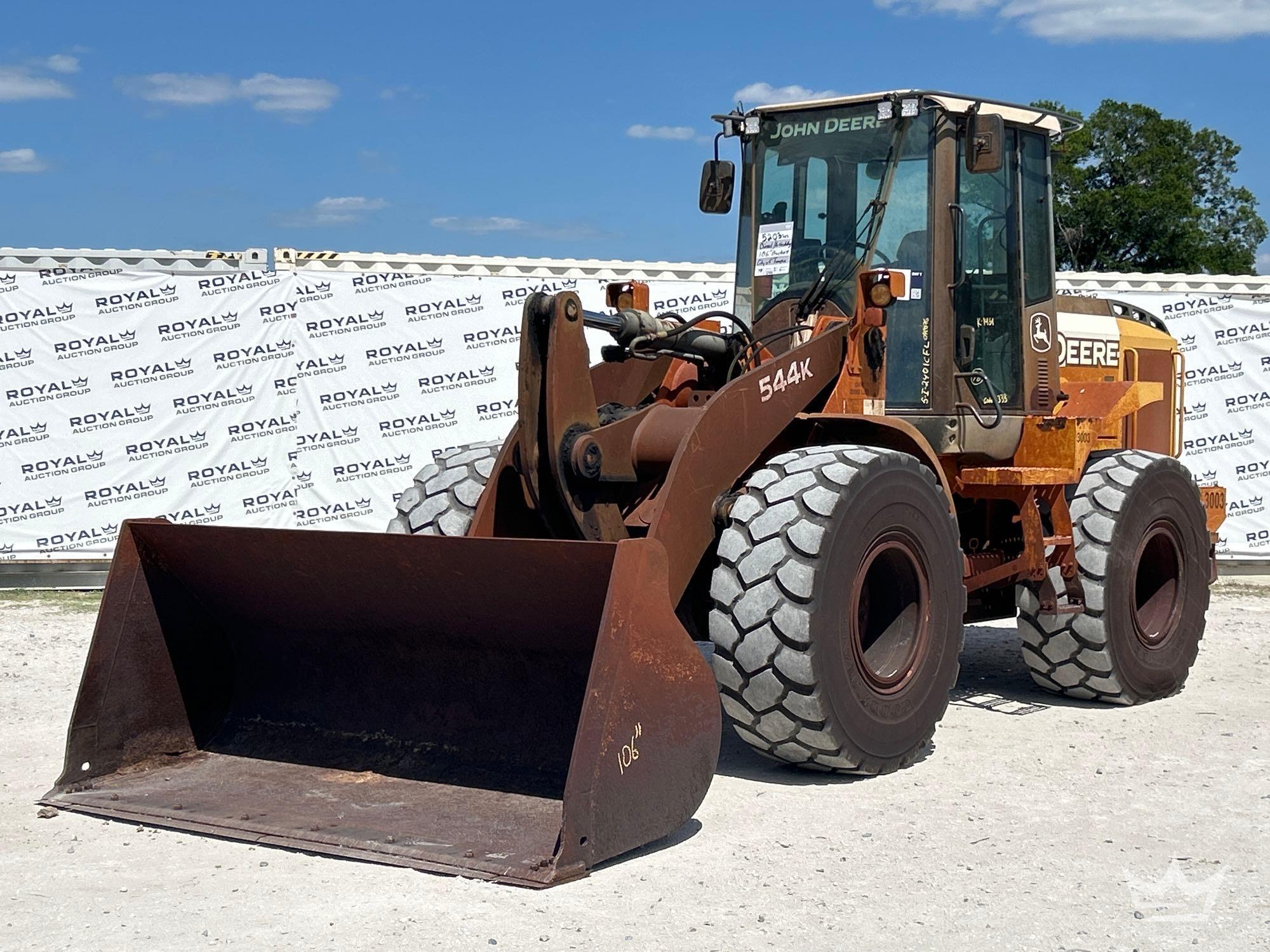 Photo of a 2013 John Deere 544K