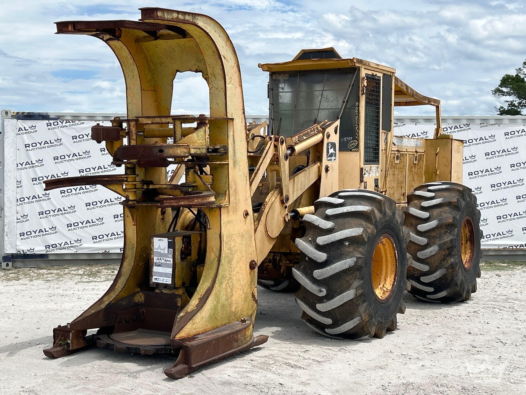 Photo of a 1996 John Deere 643D