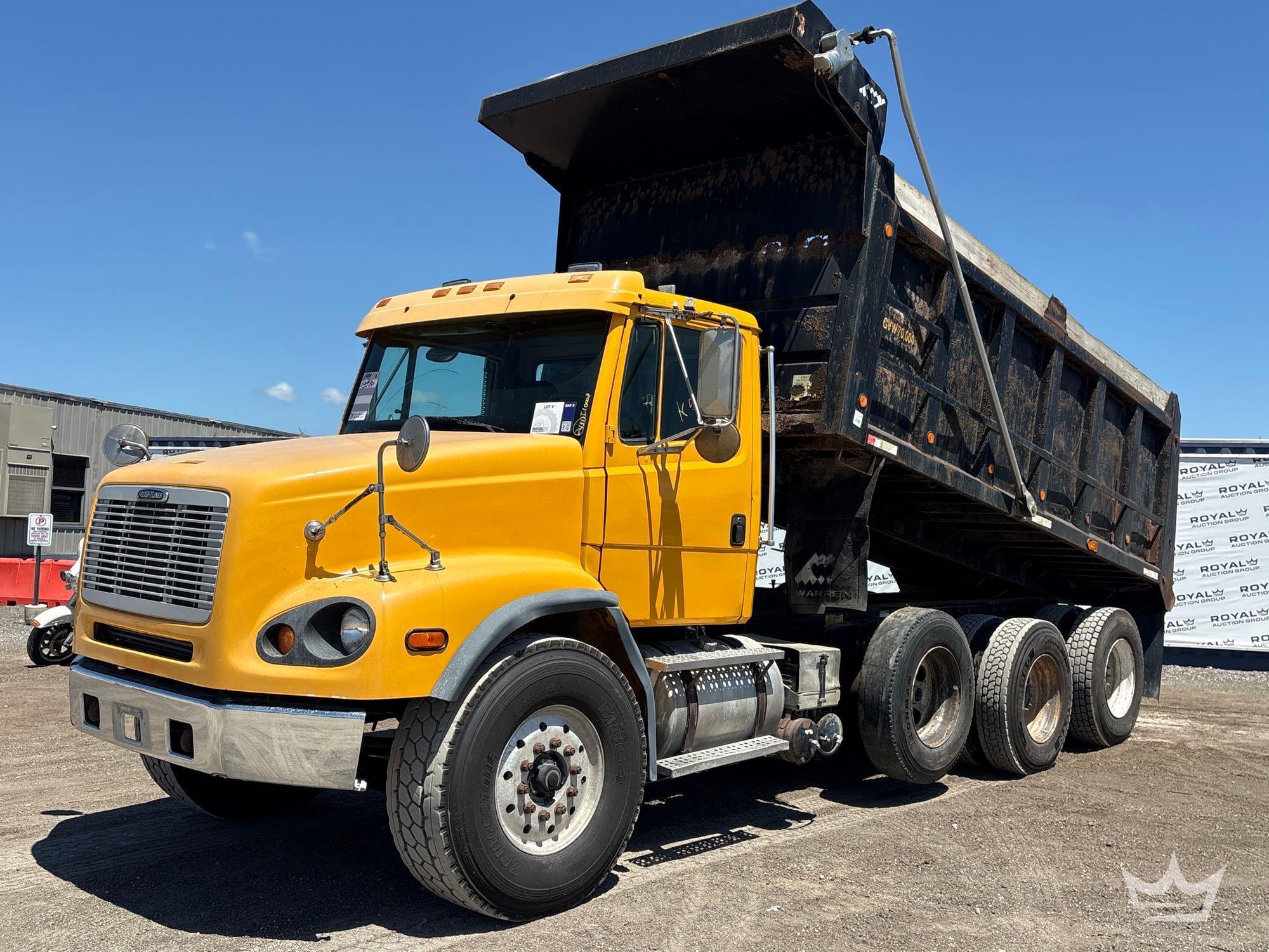 Photo of a 1999 Freightliner FL112