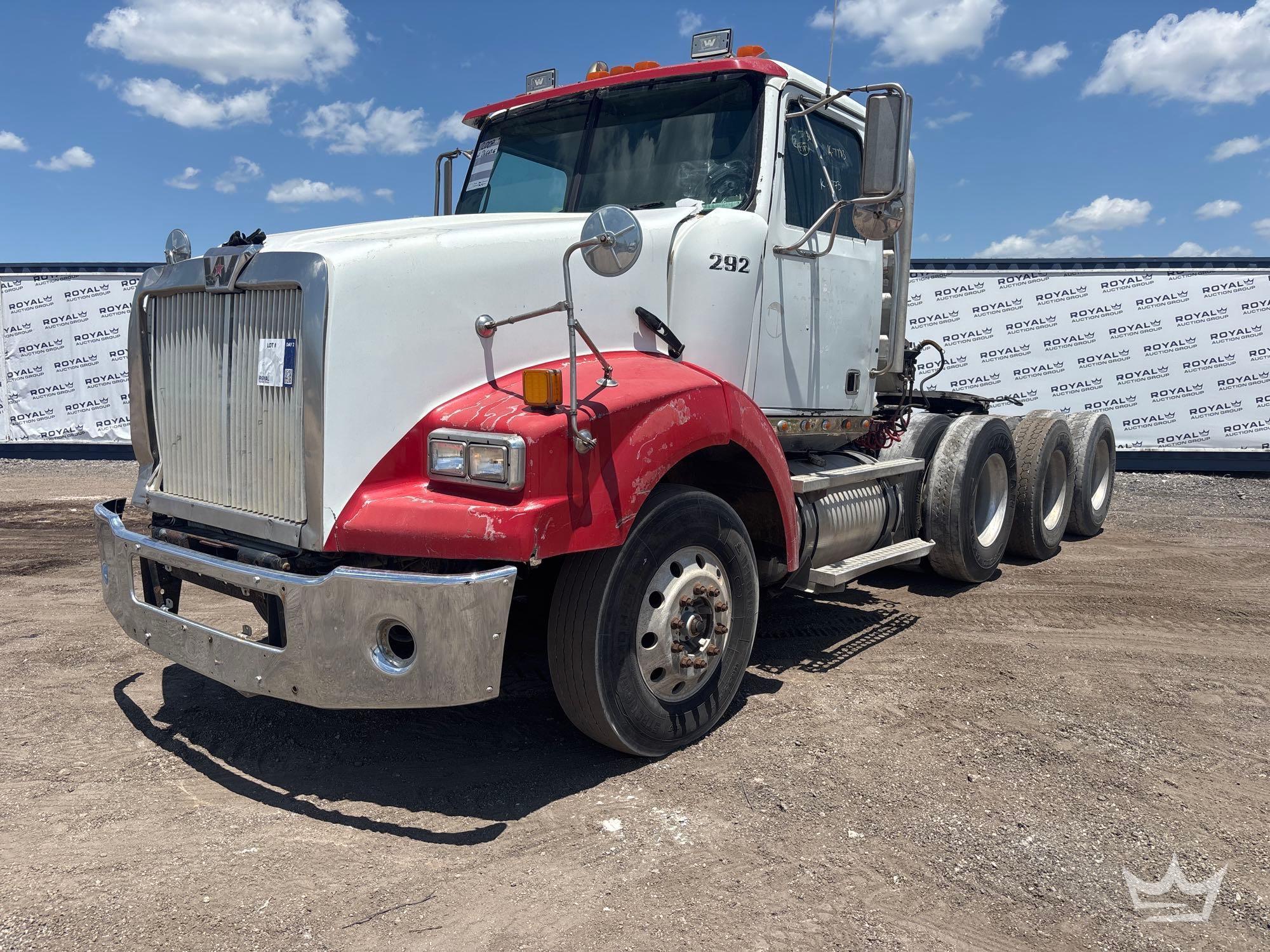 Photo of a 2007 Western Star 4900SA