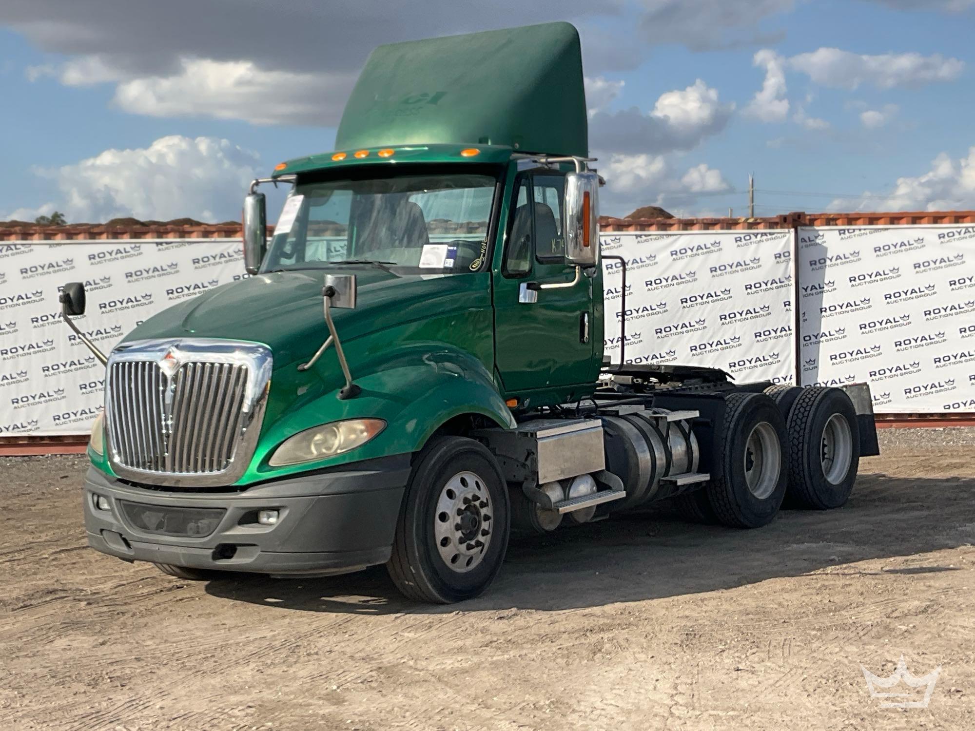 Photo of a 2015 International Prostar