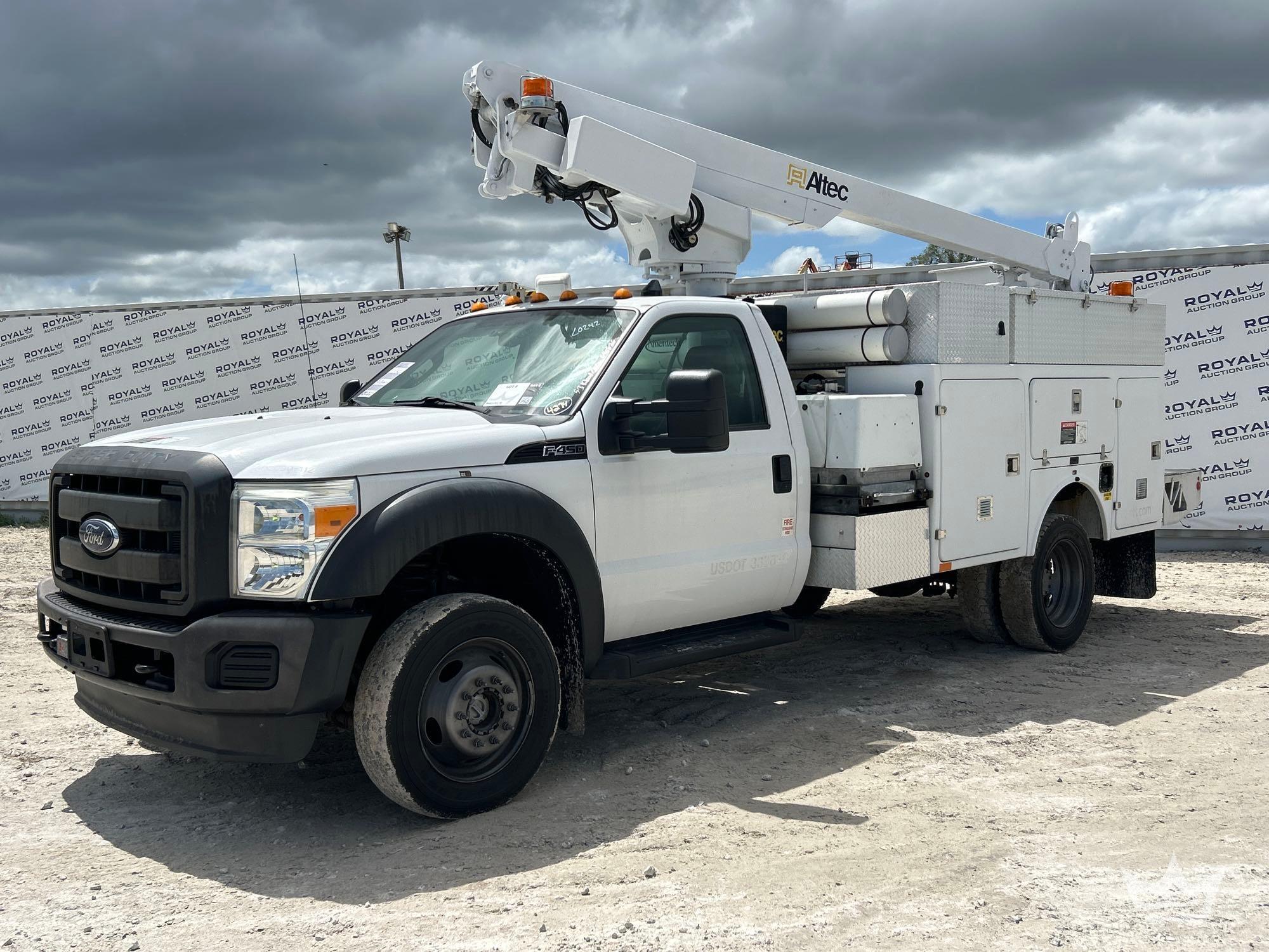2012 Ford F-450 4x4 Altec 200A 30ft. Bucket Truck