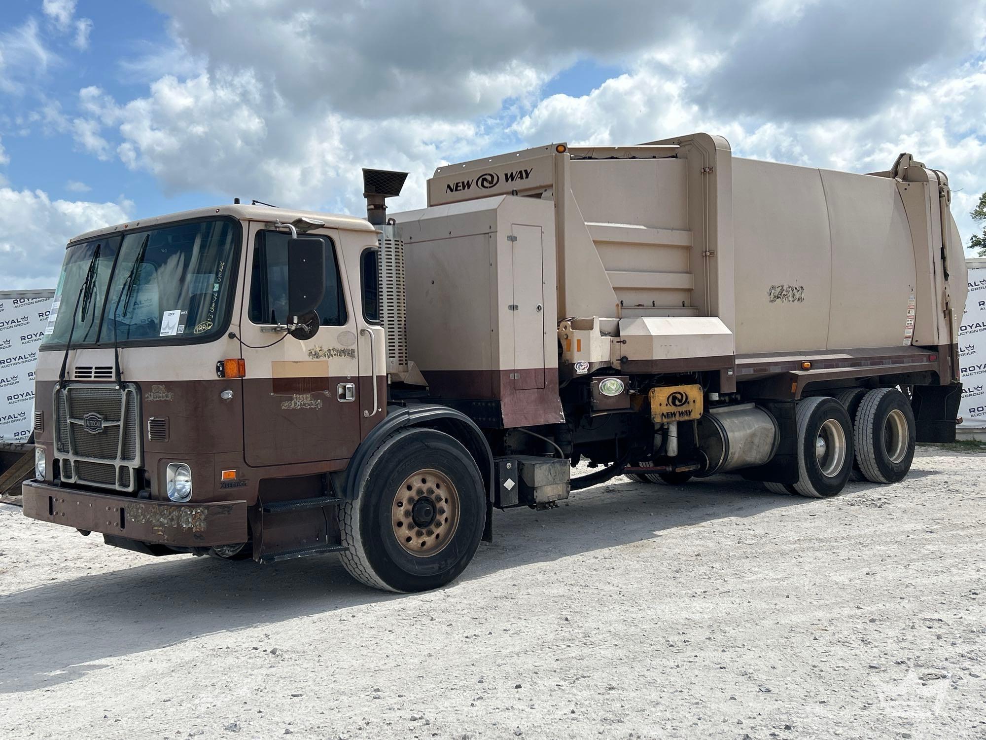 Photo of a 2016 Autocar Xpeditor