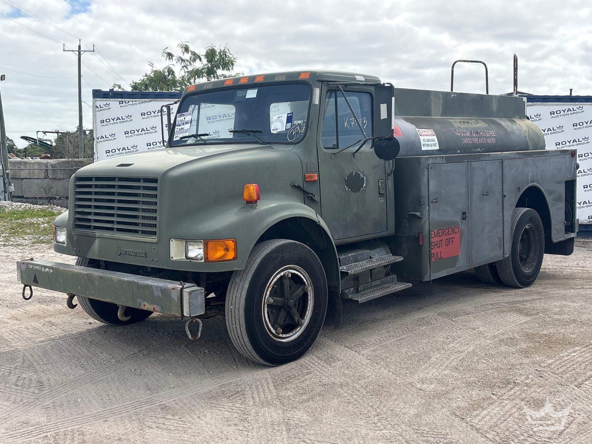 Photo of a 1992 International 4700