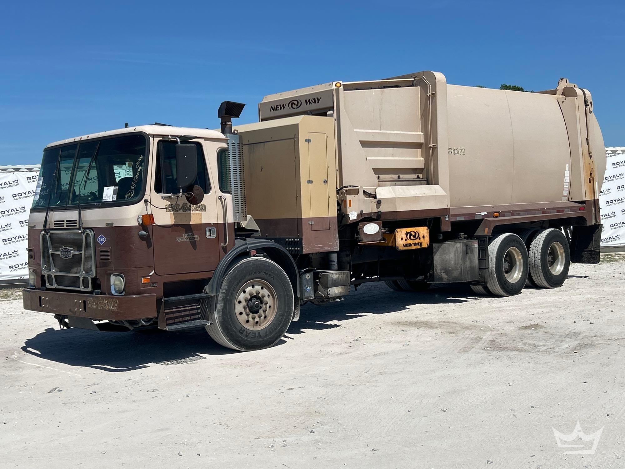Photo of a 2017 Autocar Xpeditor