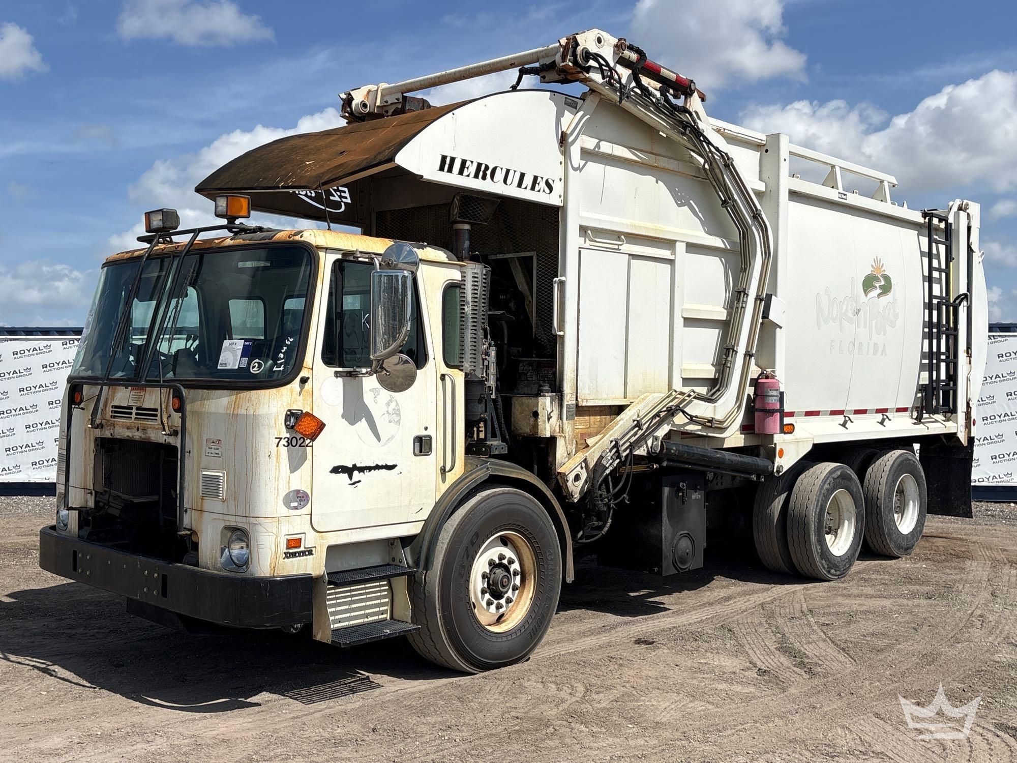 Photo of a 2017 Autocar Xpeditor