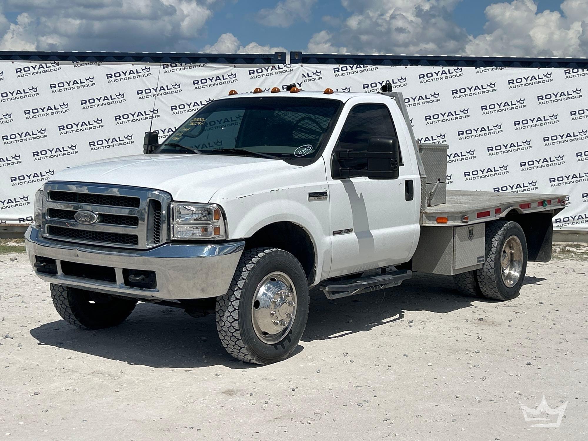 Photo of a 2000 Ford F-550