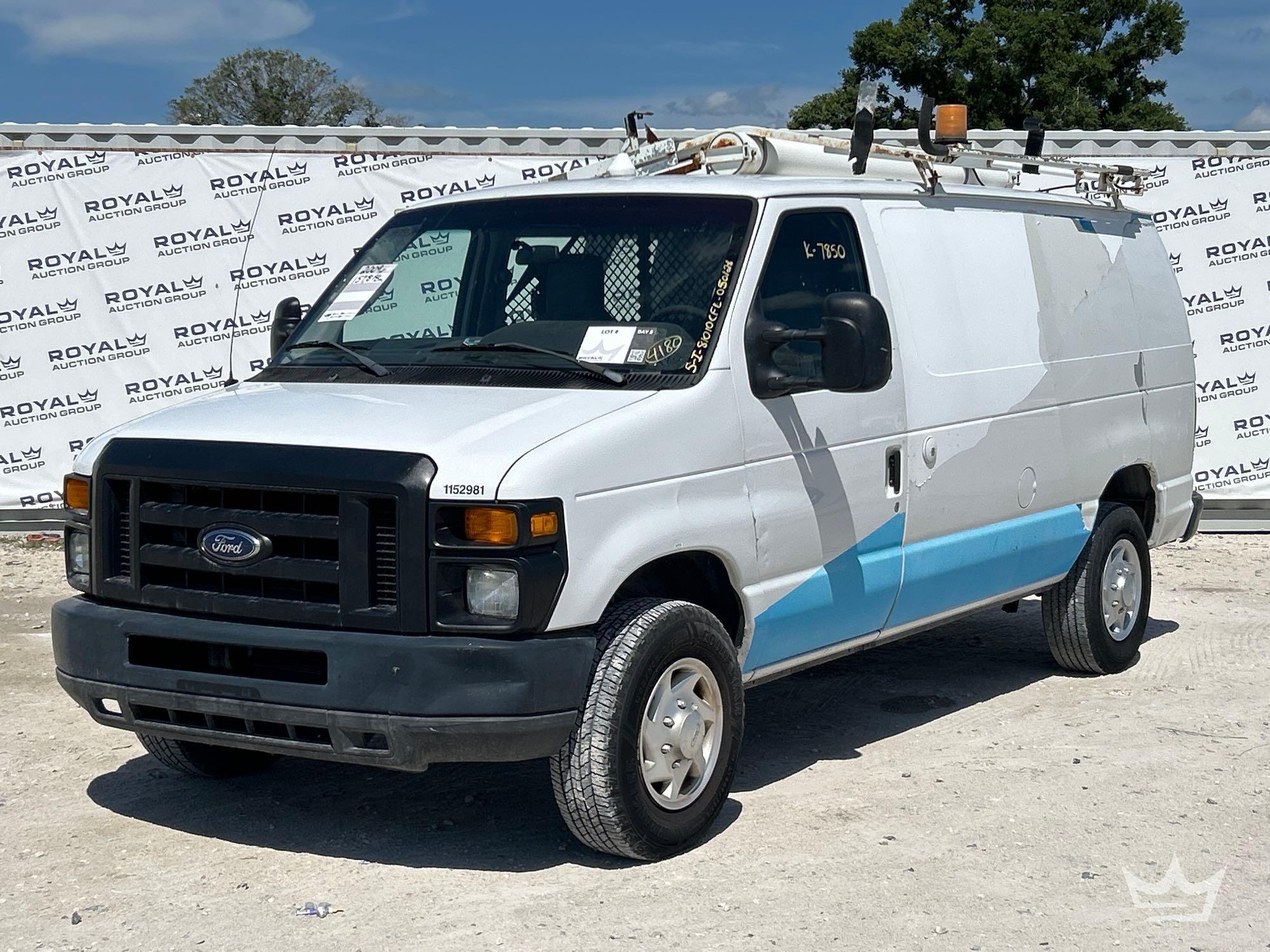 Photo of a 2009 Ford E350