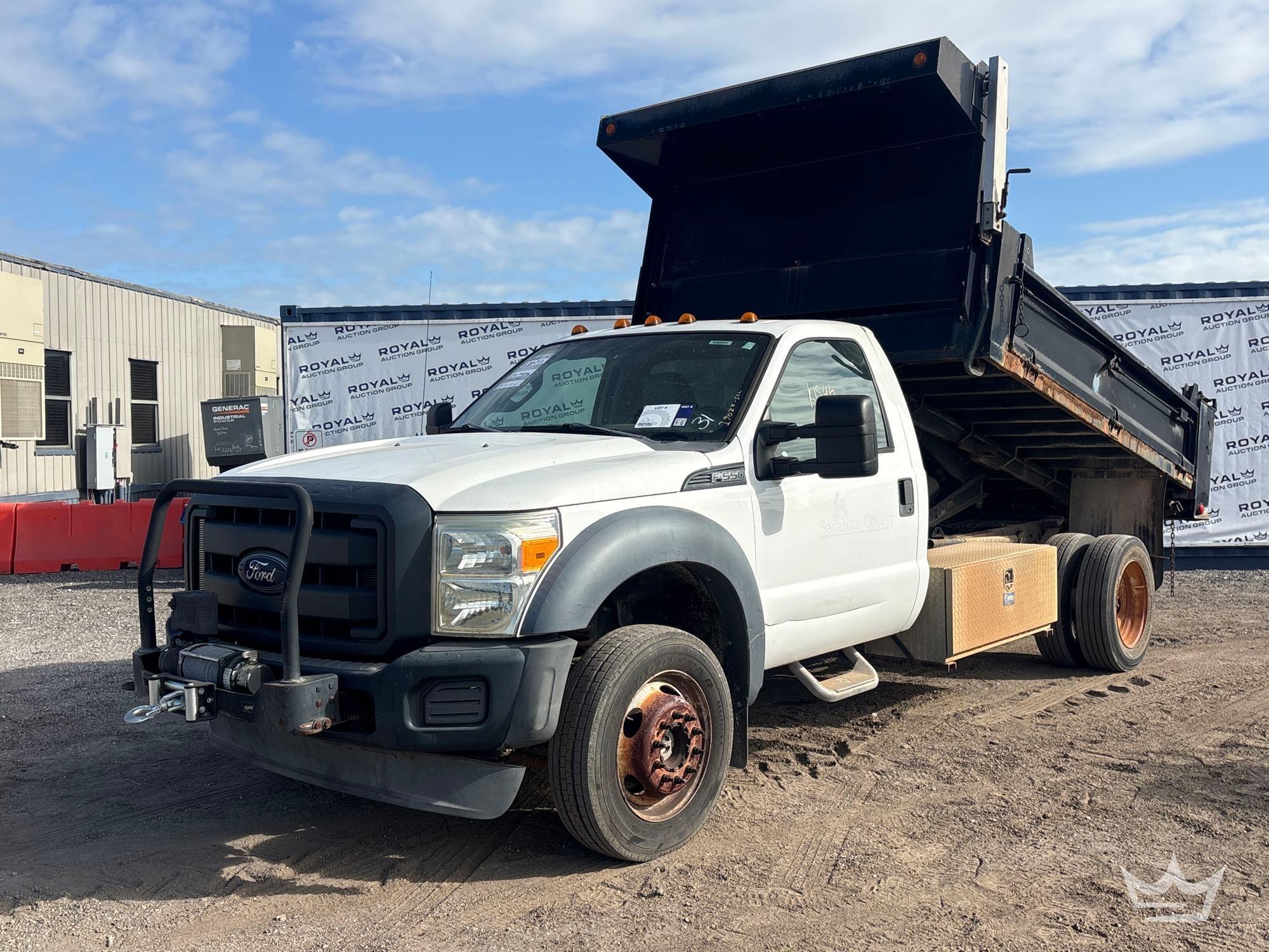 2015 Ford F-550 4x4 Mason Dump Truck