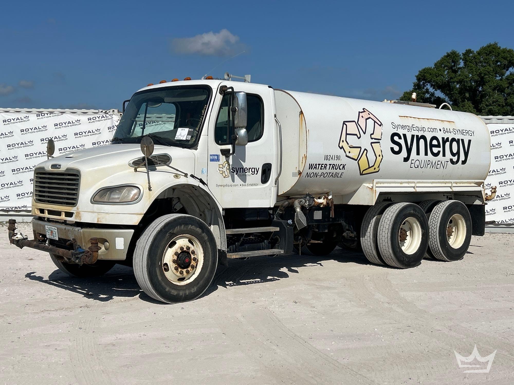 Photo of a 2019 Freightliner M2 106