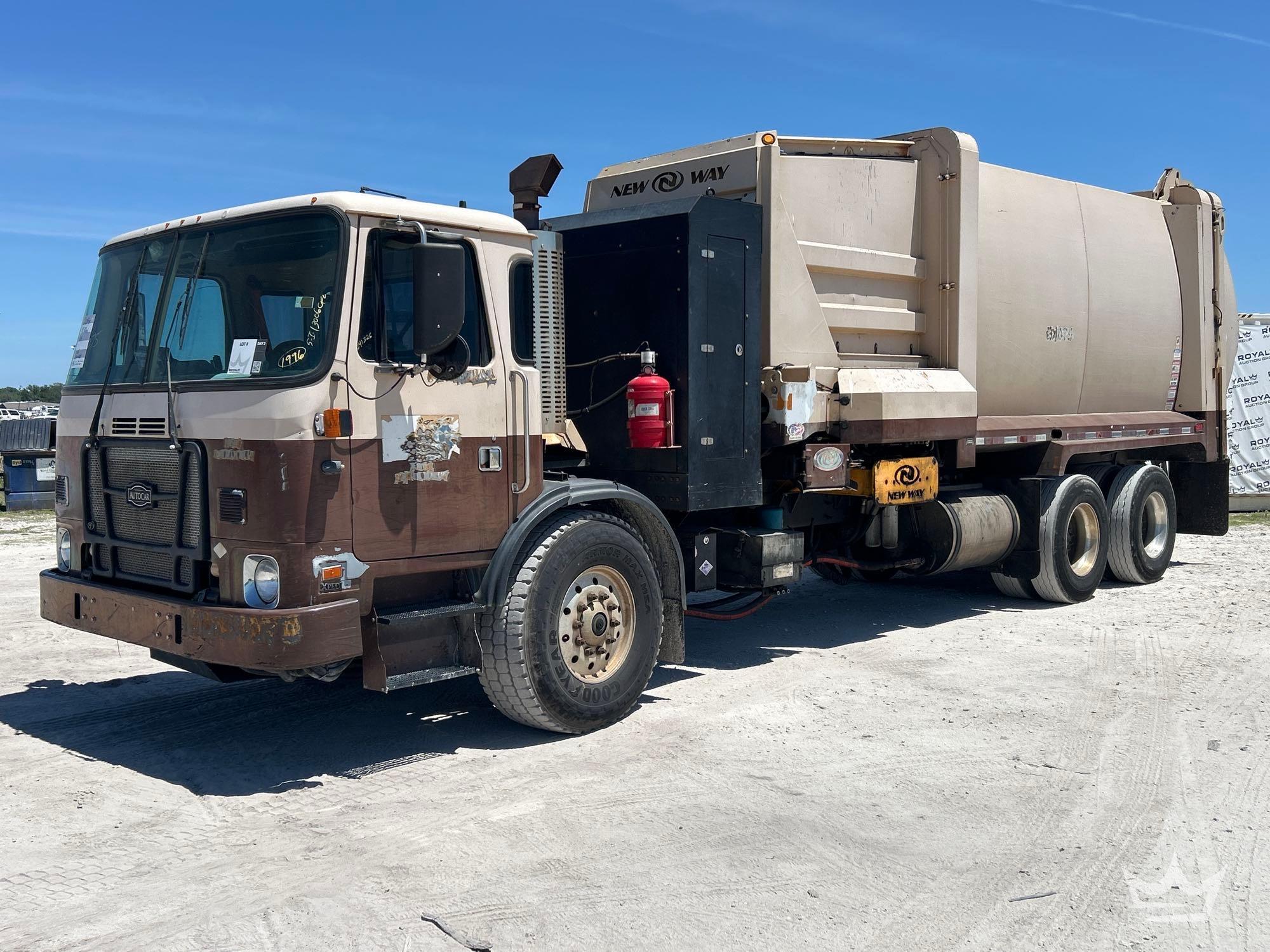 2015 Autocar Xpeditor T/A New Way 31ASL 31yd Side Loader Garbage Truck