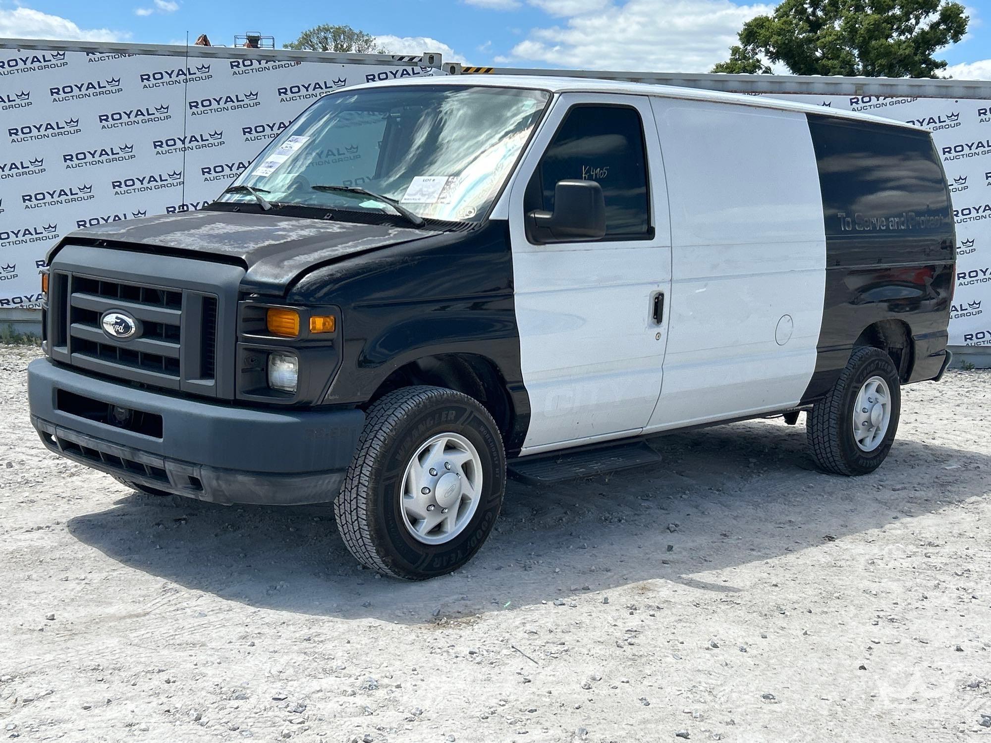 Photo of a 2014 Ford E350