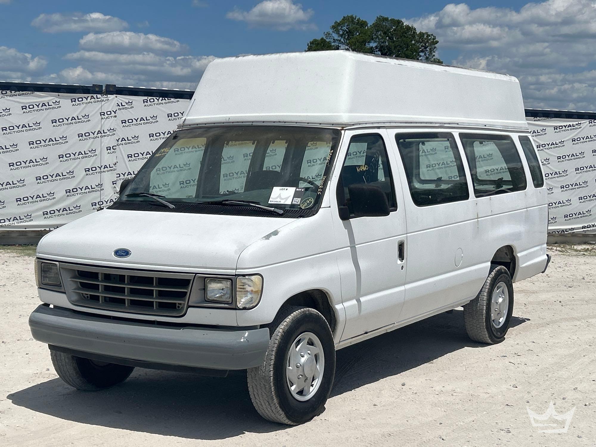 Photo of a 1992 Ford E350