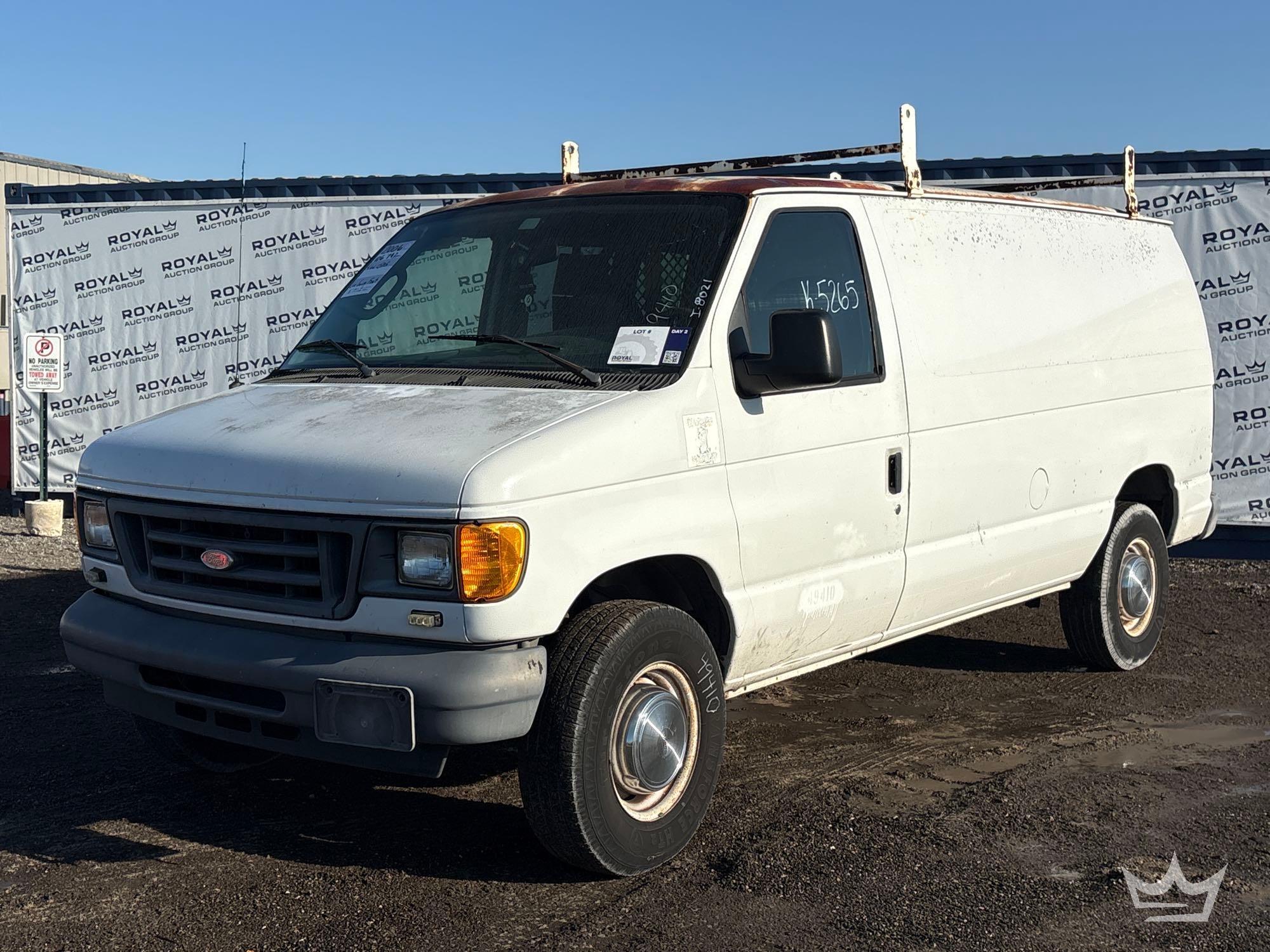 Photo of a 2006 Ford E-250