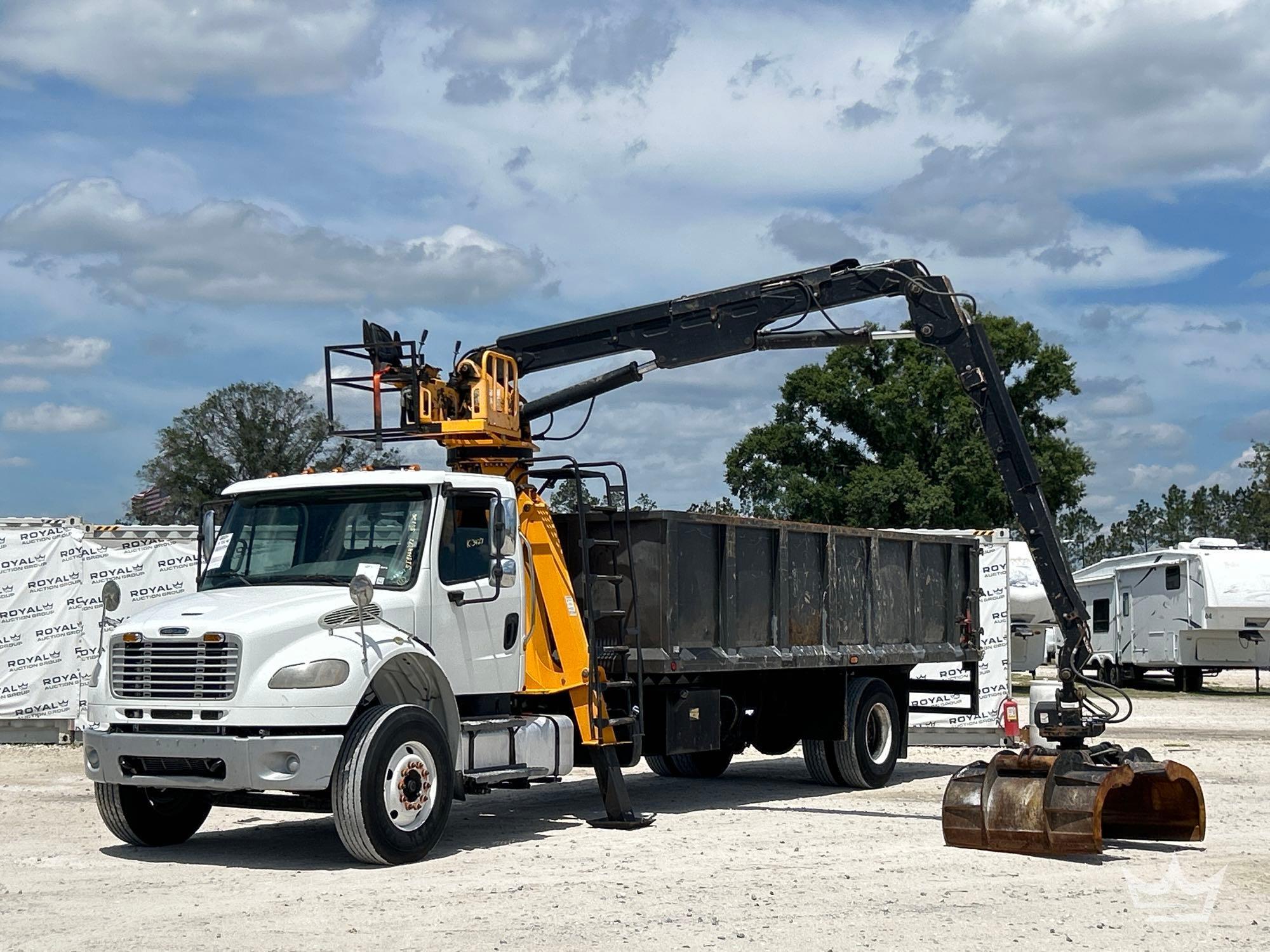 Photo of a 2015 Freightliner M2 106