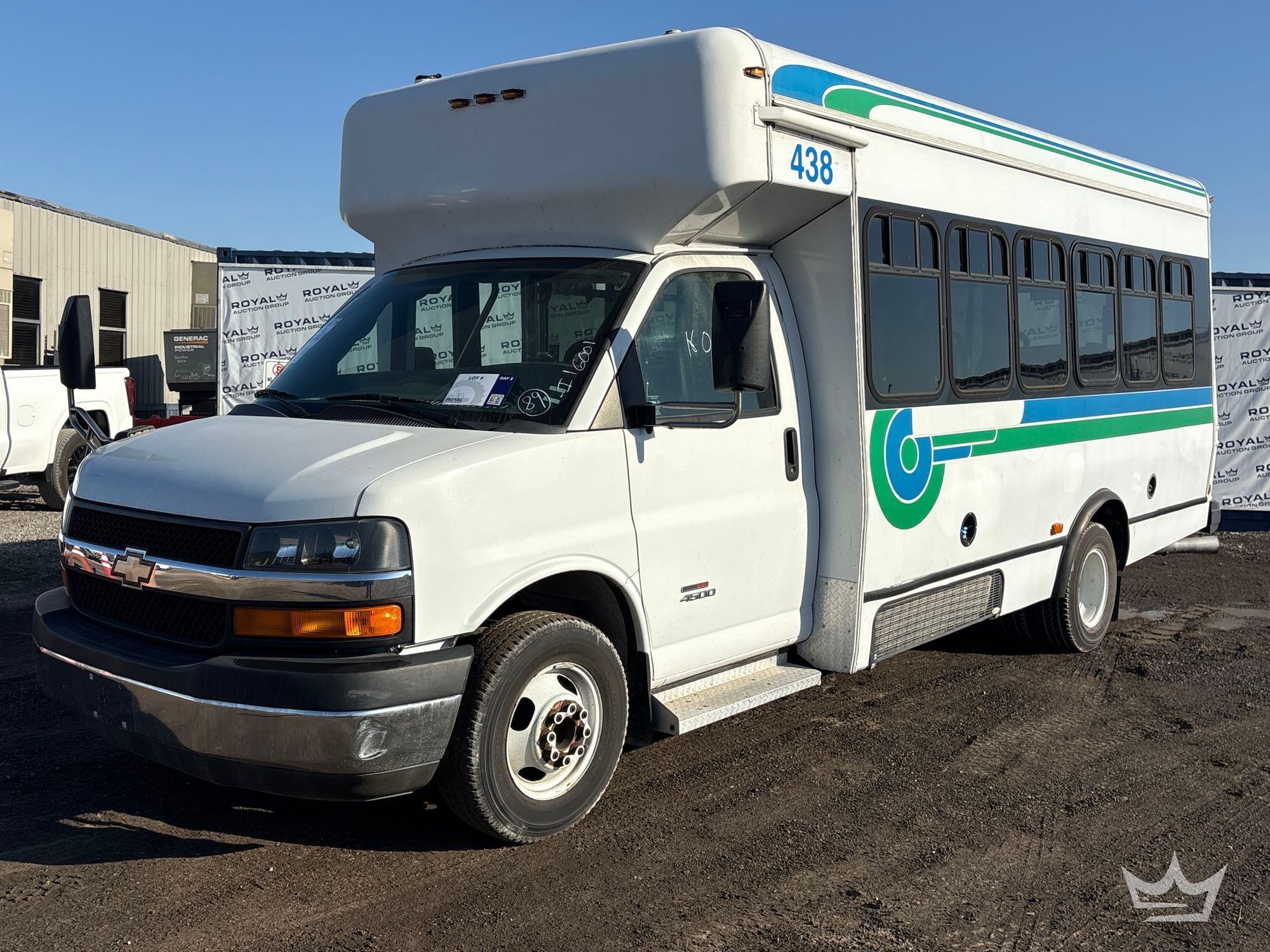 2014 Chevrolet Express Shuttle Bus