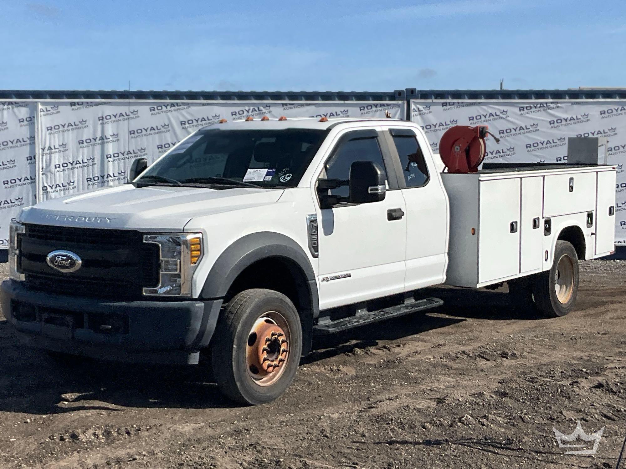 Photo of a 2019 Ford F450