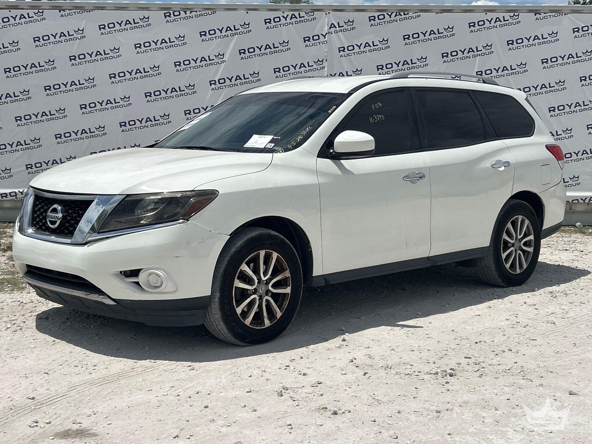 Photo of a 2016 Nissan Pathfinder