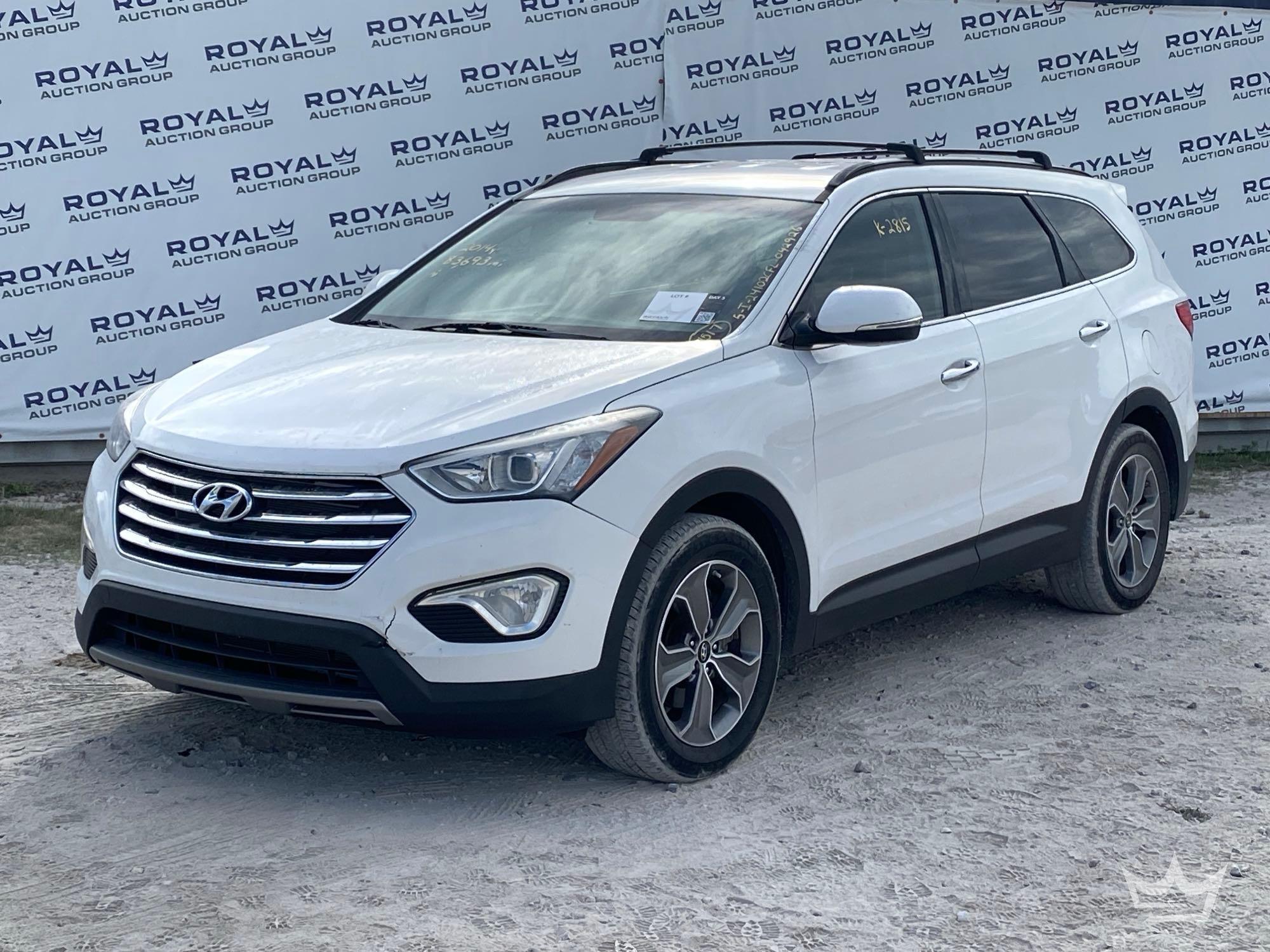 Photo of a 2014 Hyundai Santa Fe XL