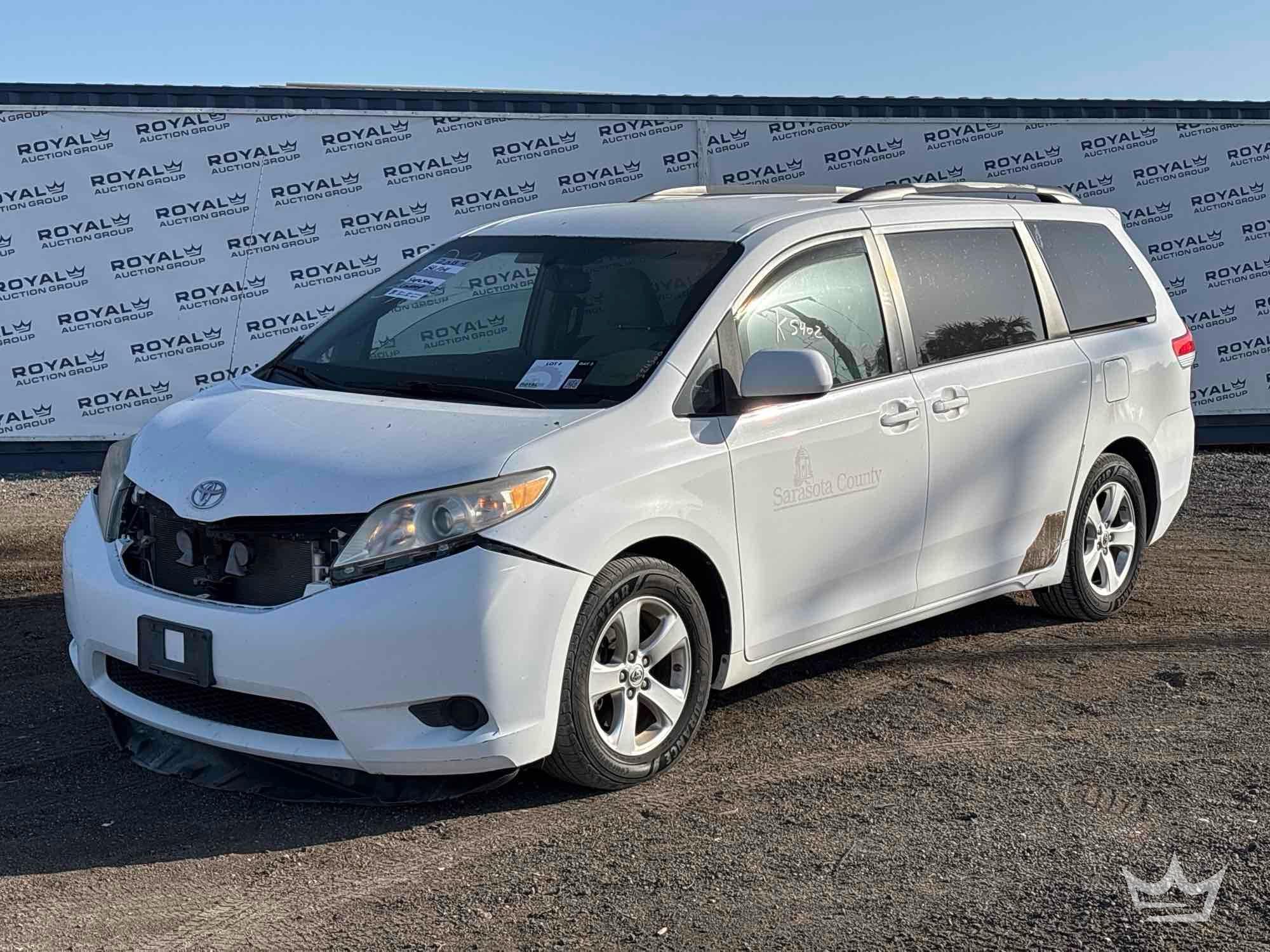 2013 Toyota Sienna Van