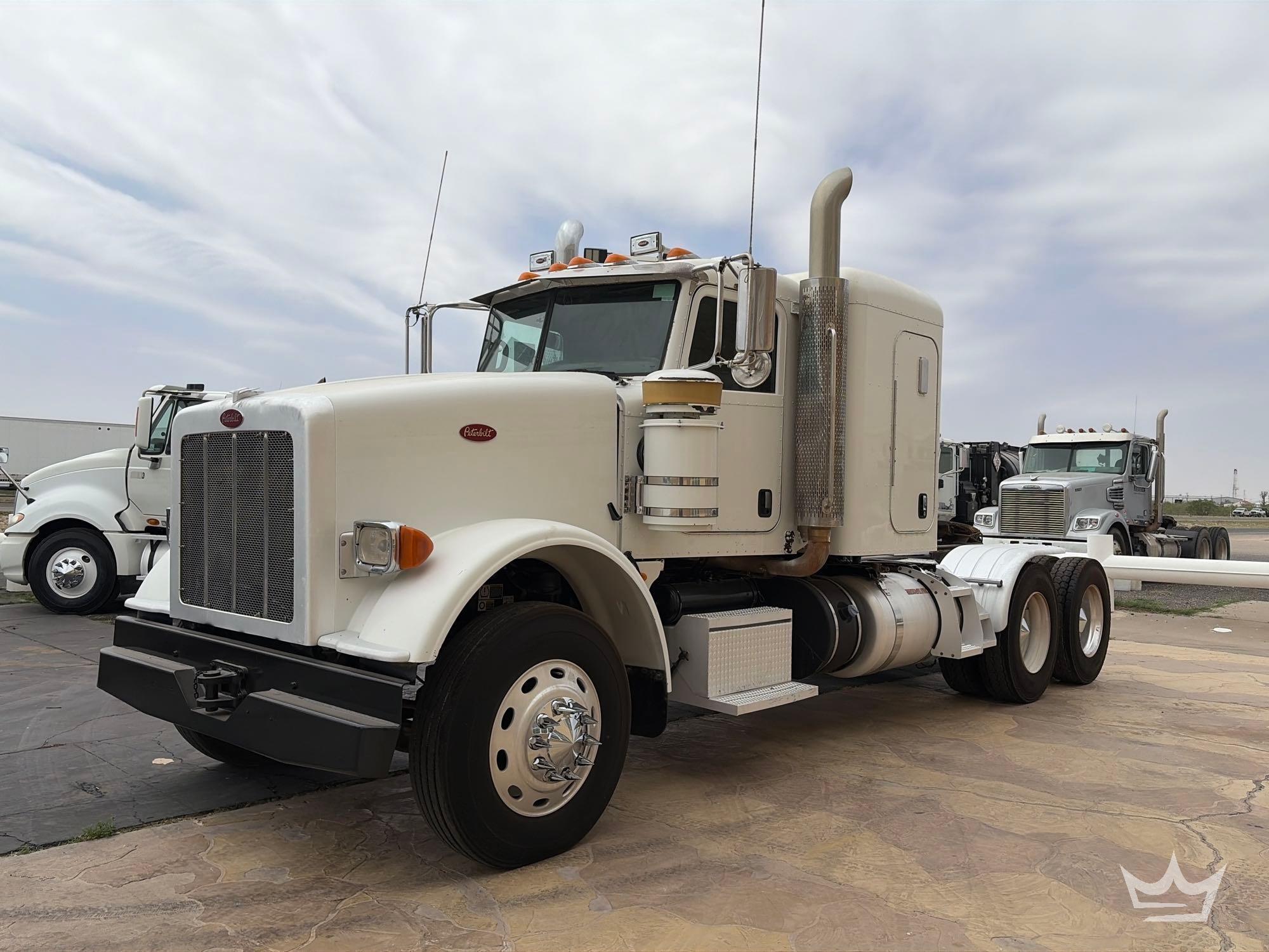 2013 Peterbilt 367 T/A Sleeper Cab Truck Tractor