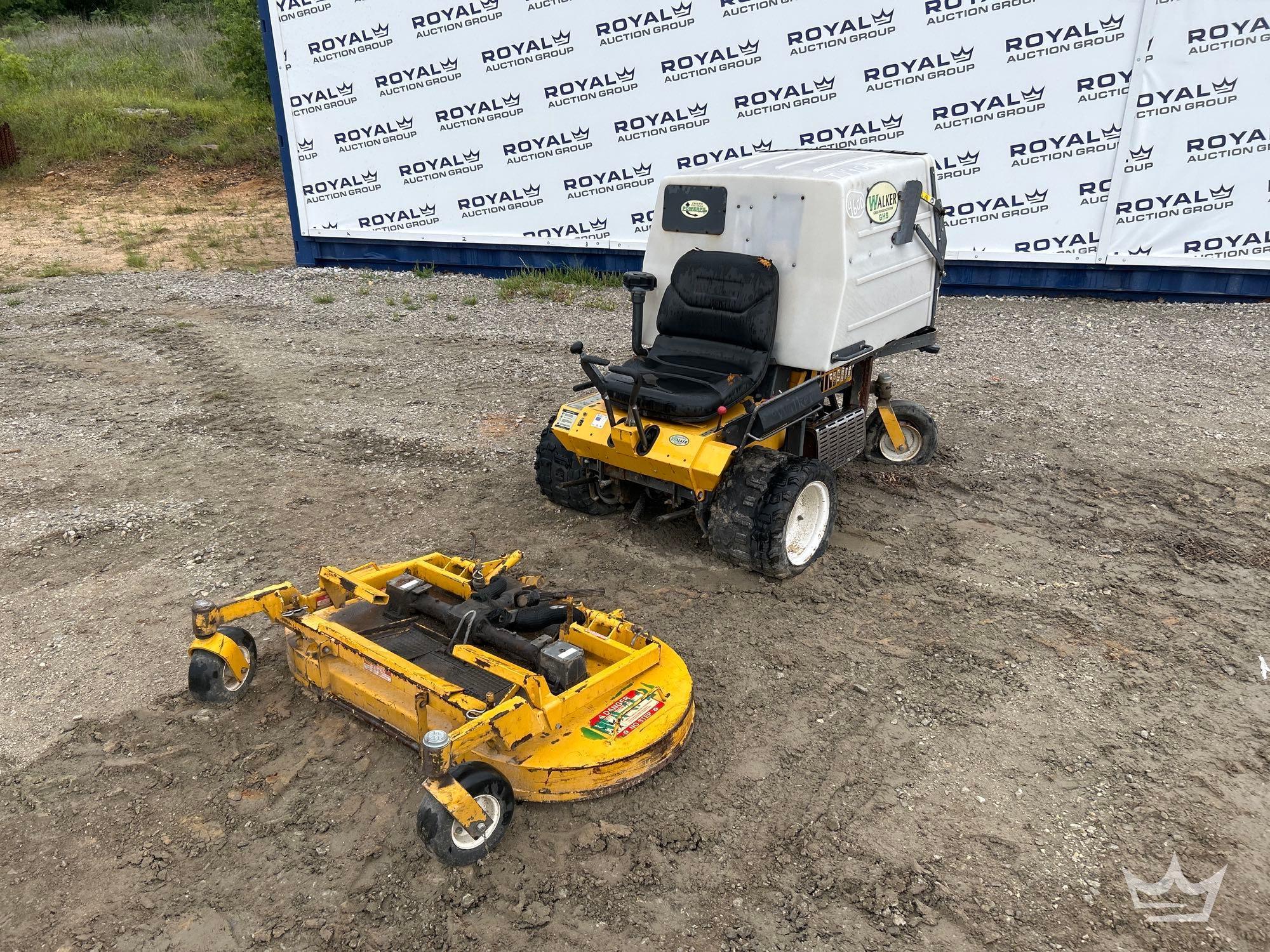 2013 Walker 48in. Zero Turn Mower w/ Grass Handling System