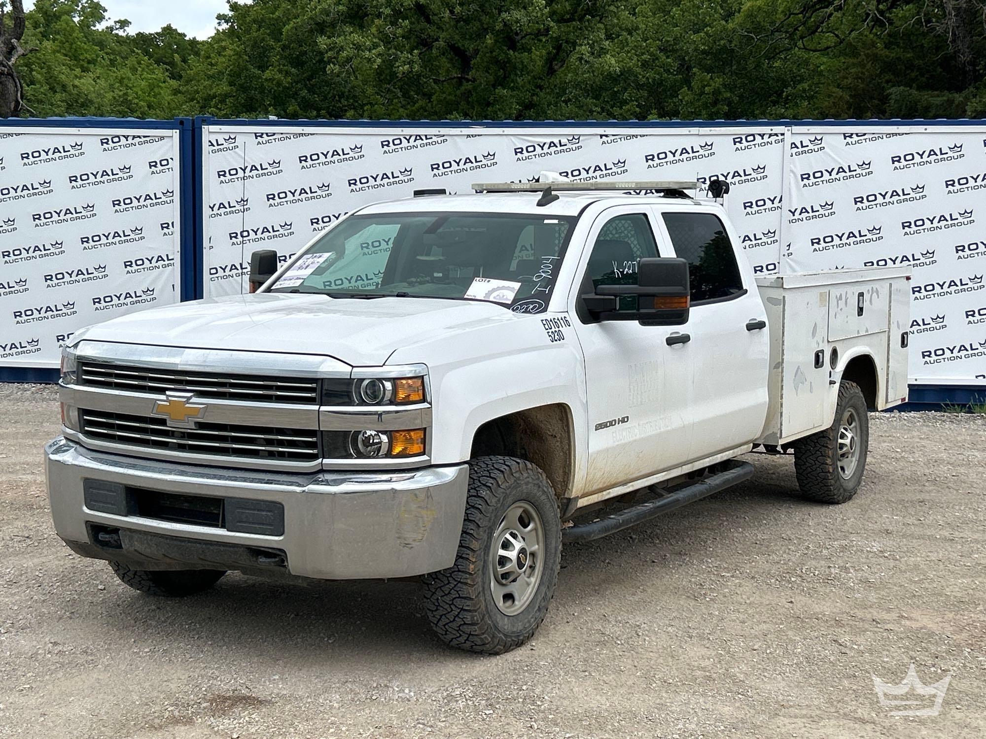 2016 Chevrolet Silverado 2500HD 4x4 Crew Cab Knapheide Service Truck