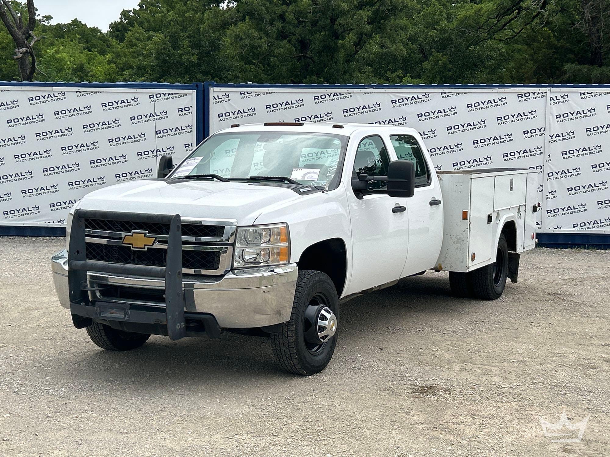 2012 Chevrolet Silverado 2500HD Crew Cab Rawson-Koenig Service Truck