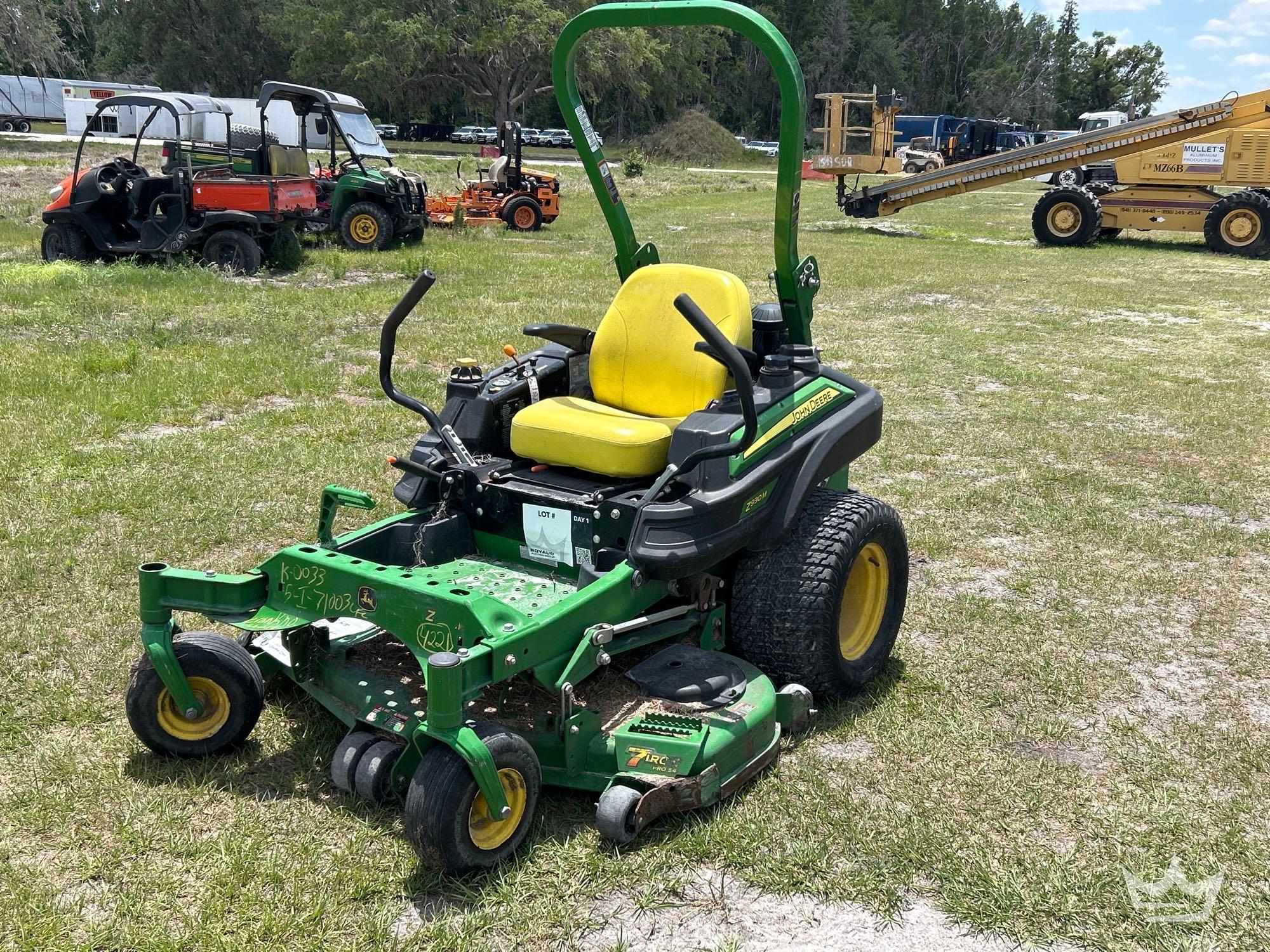 Photo of a 2015 John Deere Z930M