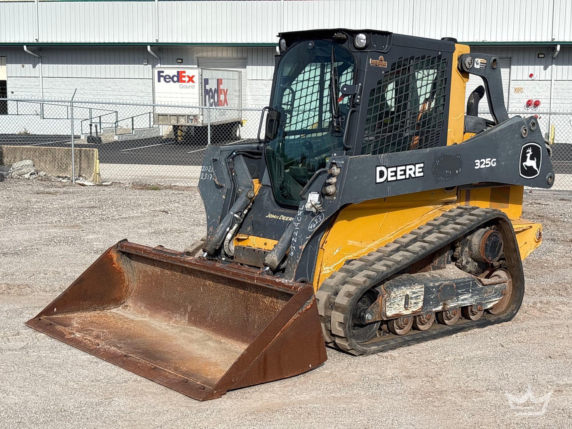Photo of a 2020 John Deere 325G
