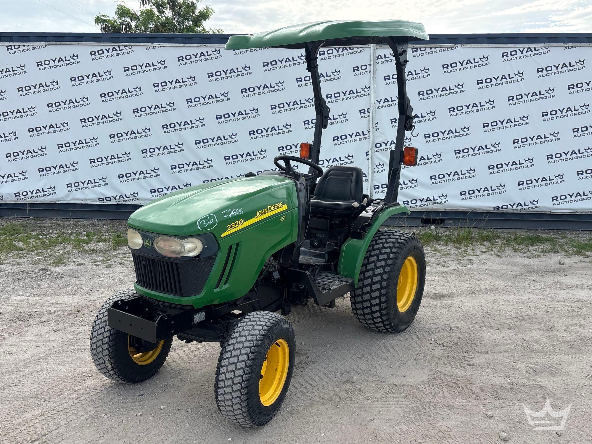 Photo of a  John Deere 2320