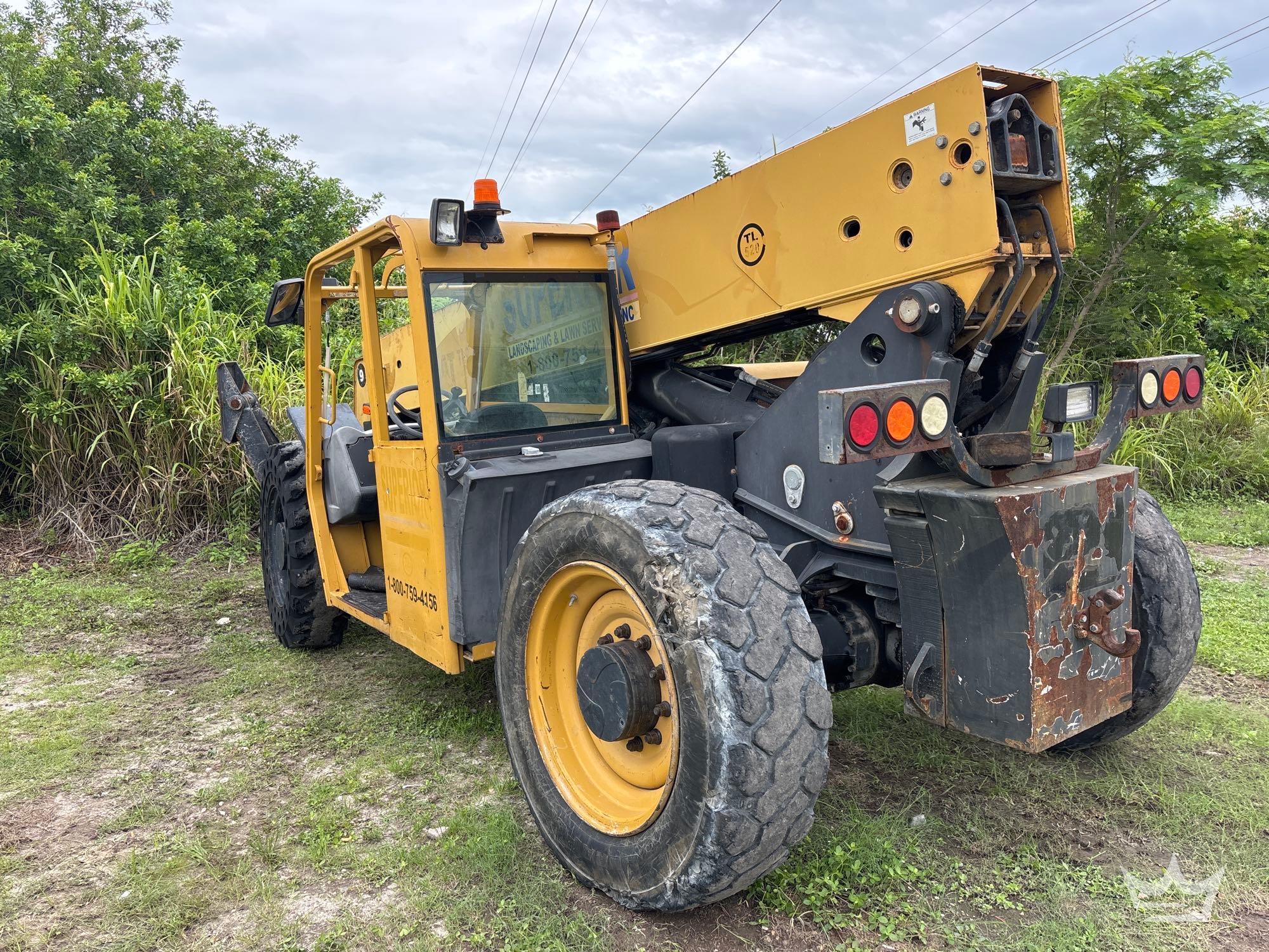 Photo of a  Caterpillar TL943
