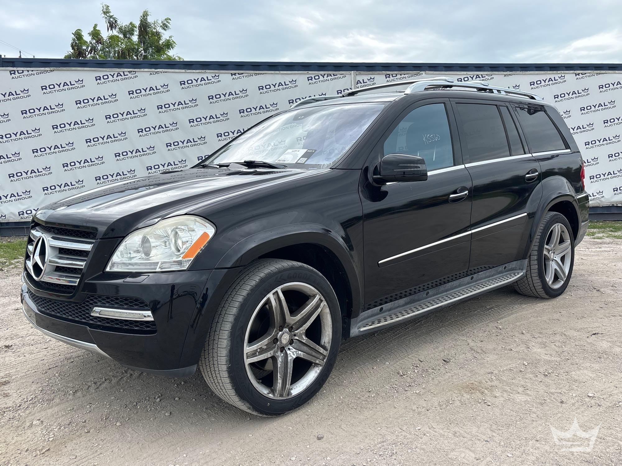 Photo of a 2012 Mercedes-Benz GL550