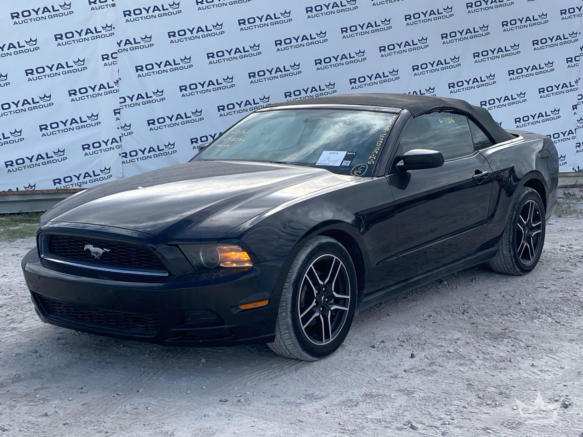 2013 Ford Mustang Convertible Coupe