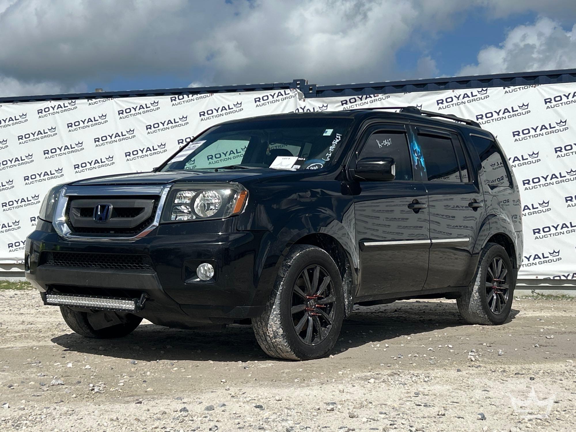 Photo of a 2010 Honda  Pilot