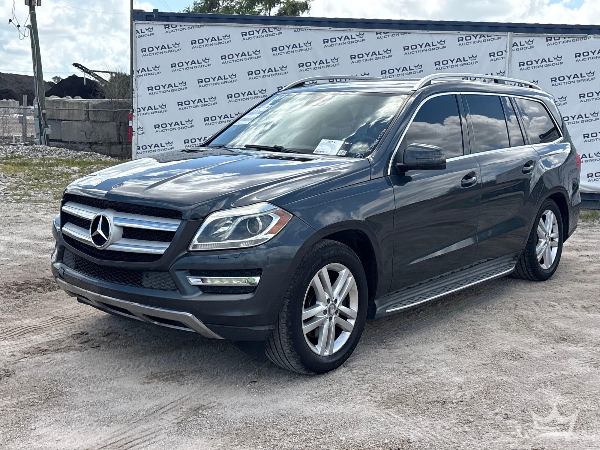 Photo of a 2014 Mercedes-Benz GL450