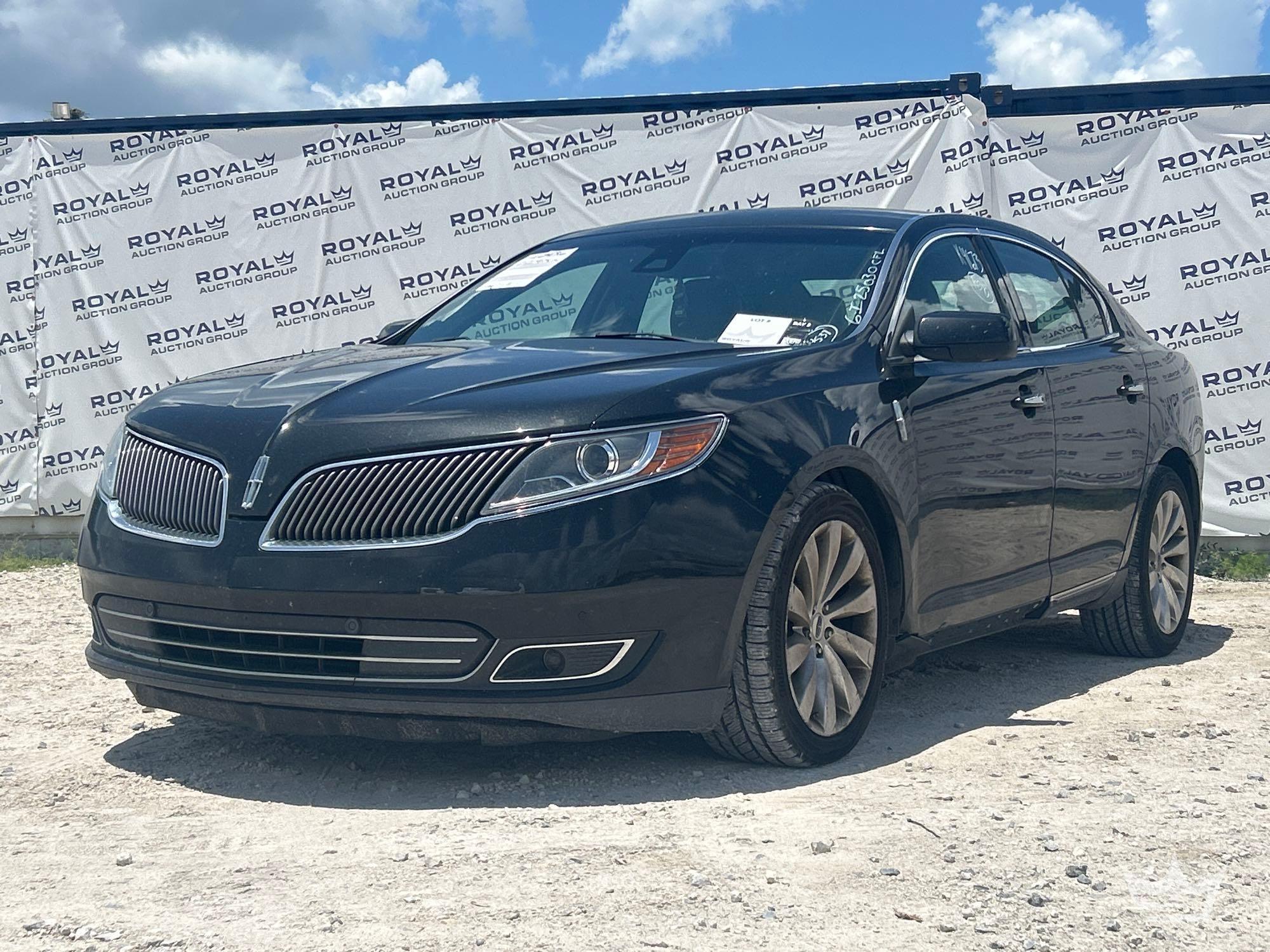 2013 Lincoln MKS Sedan