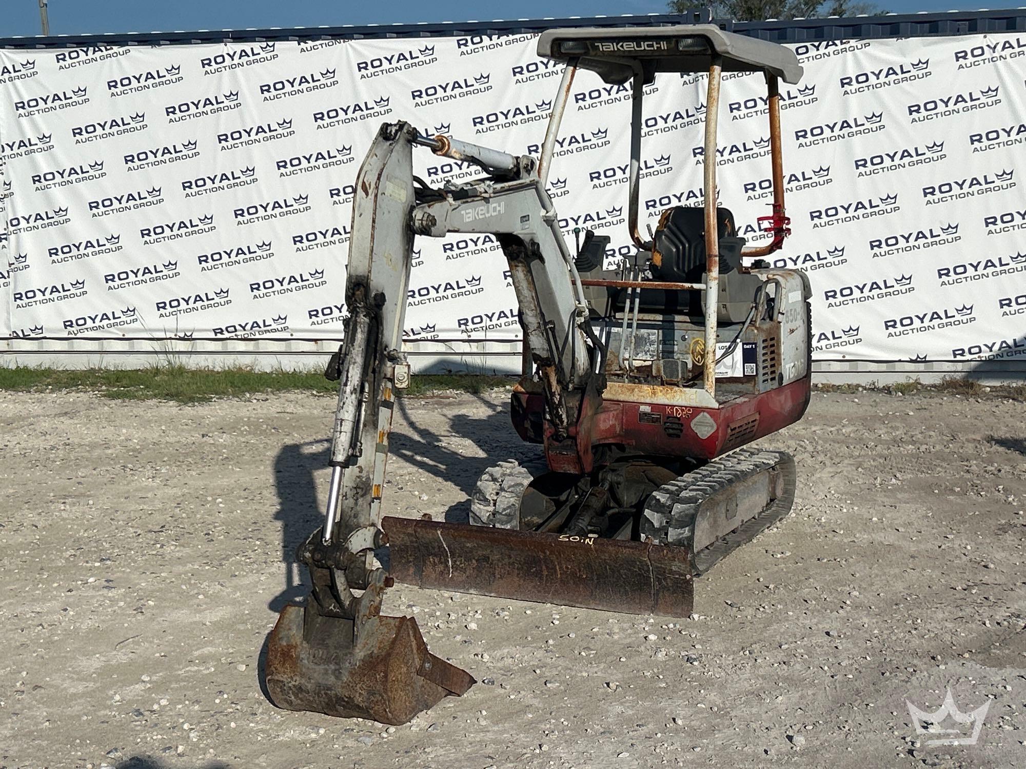 Photo of a 2006 Takeuchi TB016