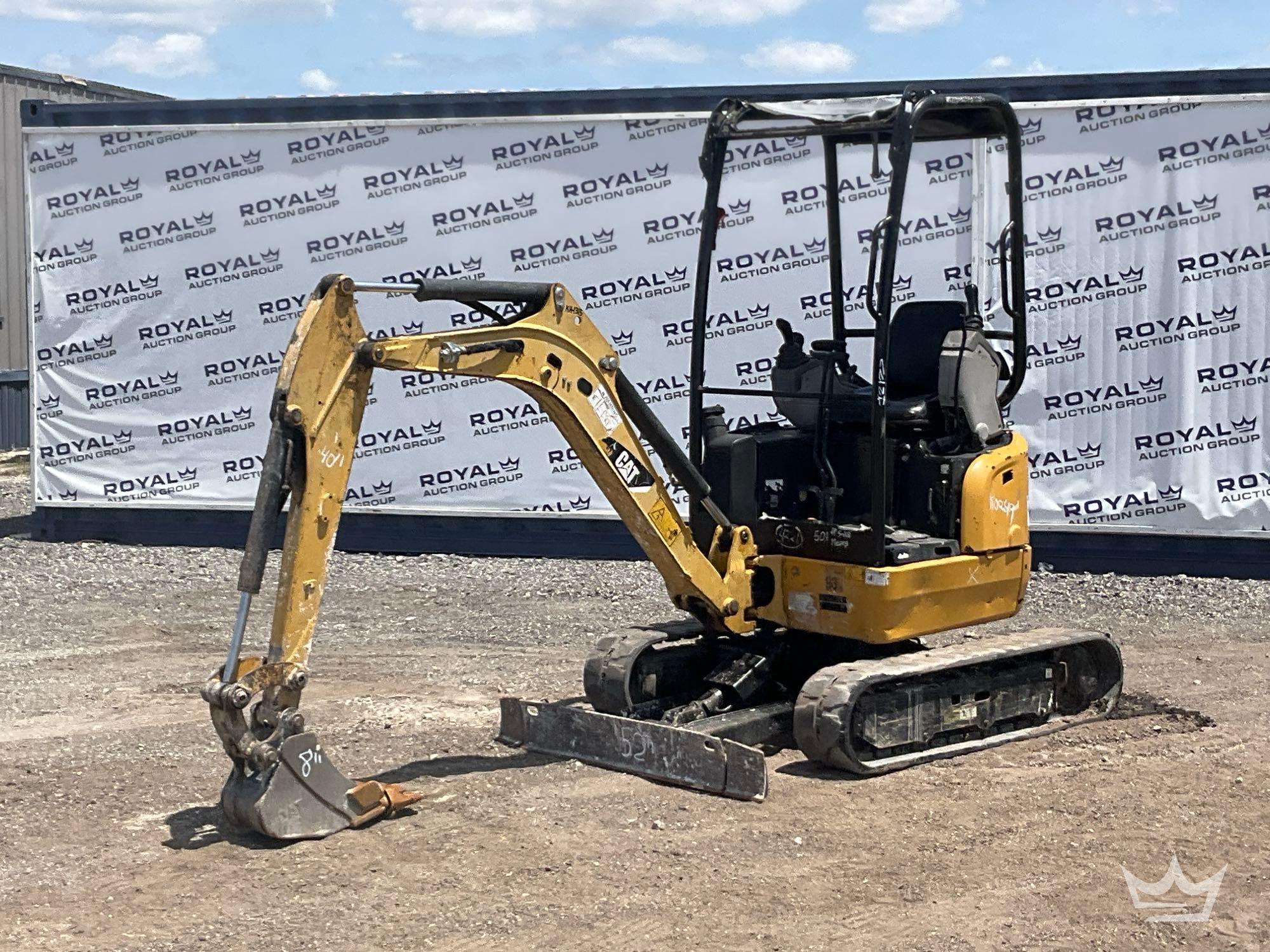 Photo of a 2014 Caterpillar 301.7DCR