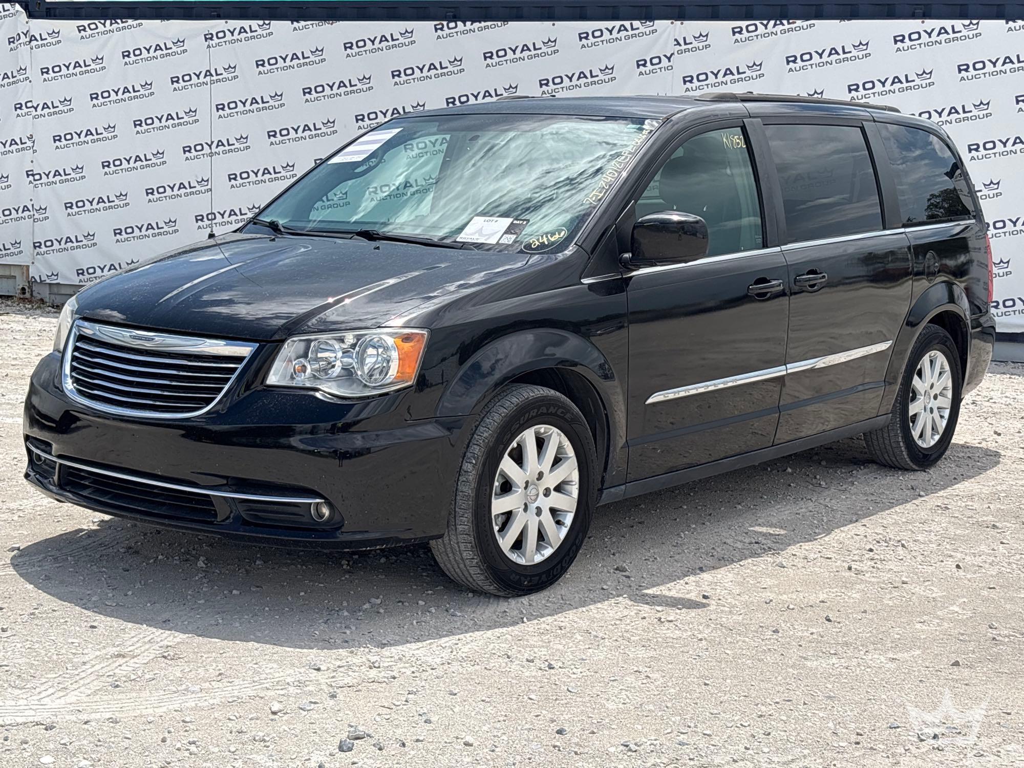 2015 Chrysler Town and Country Van