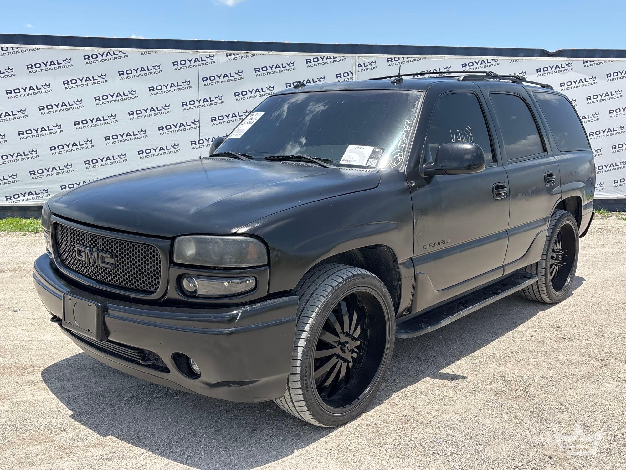 Photo of a 2003 GMC Yukon Denali