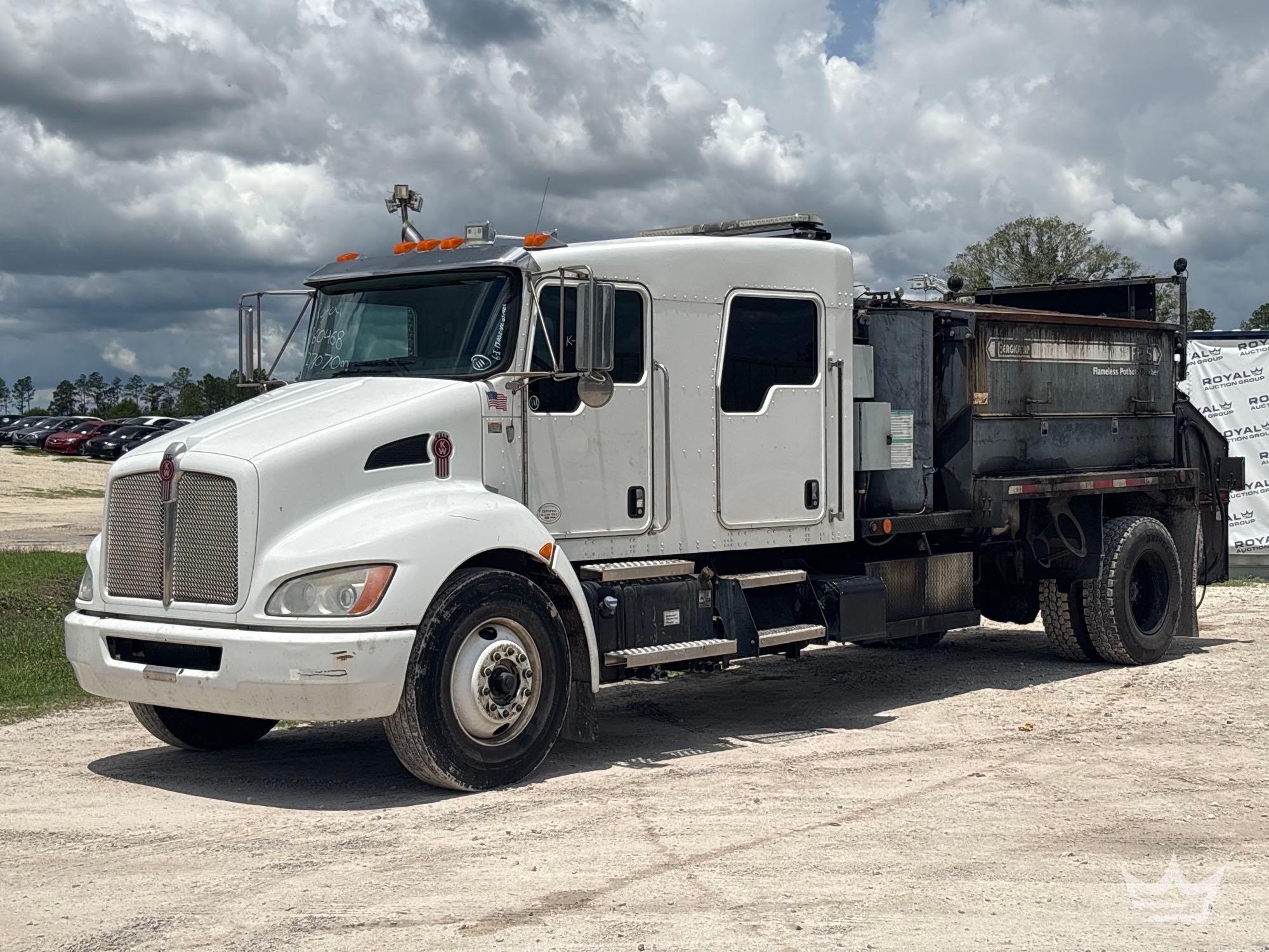 Photo of a 2015 Kenworth T370