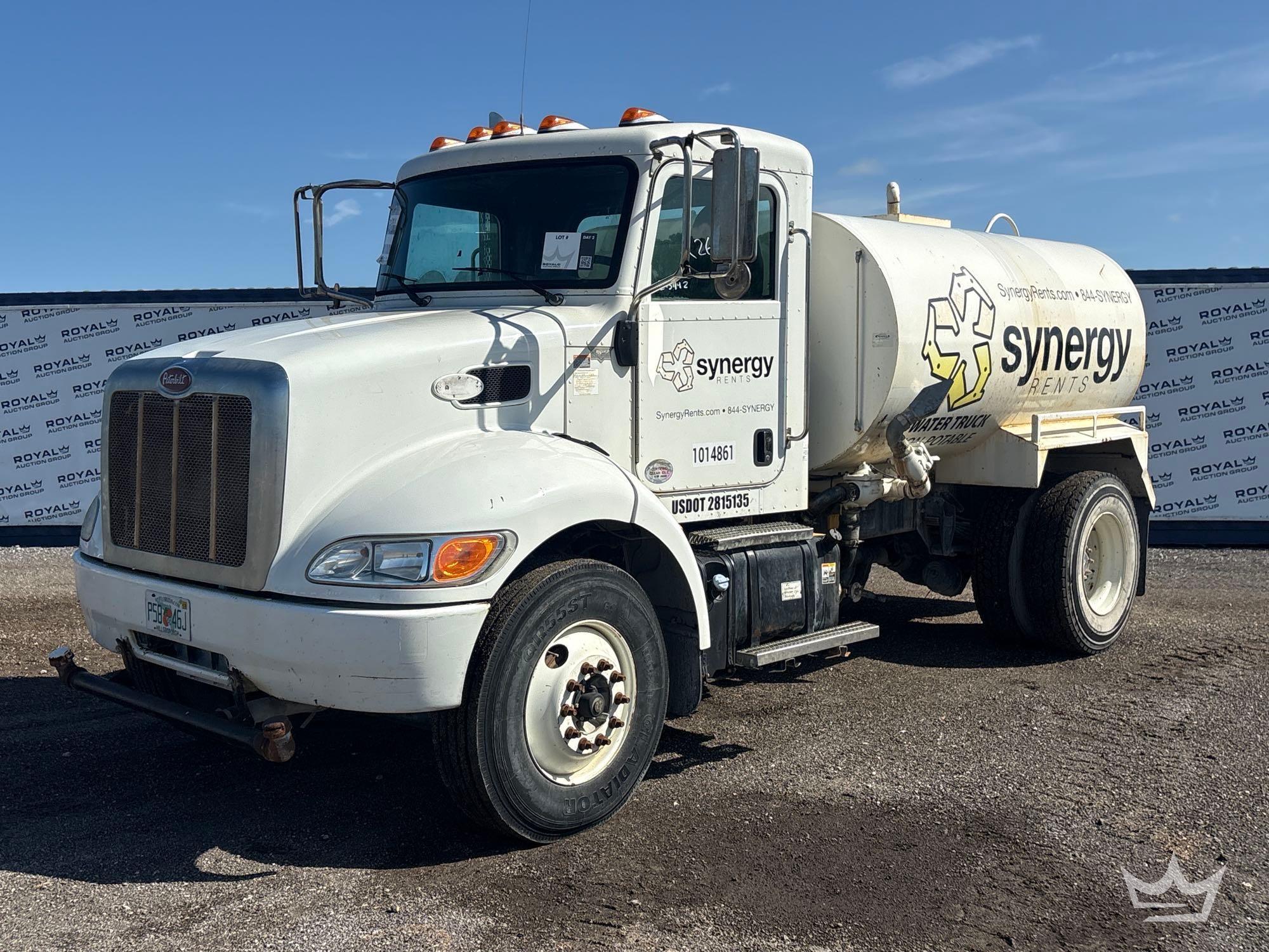 Photo of a 2017 Peterbilt 337