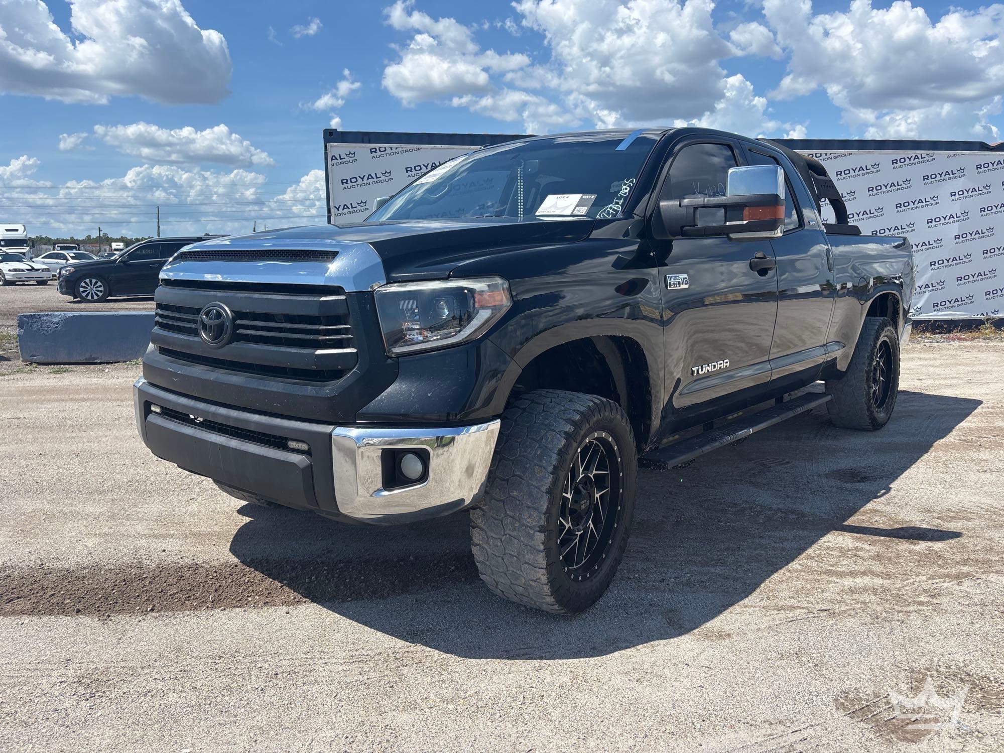 Photo of a 2016 Toyota Tundra