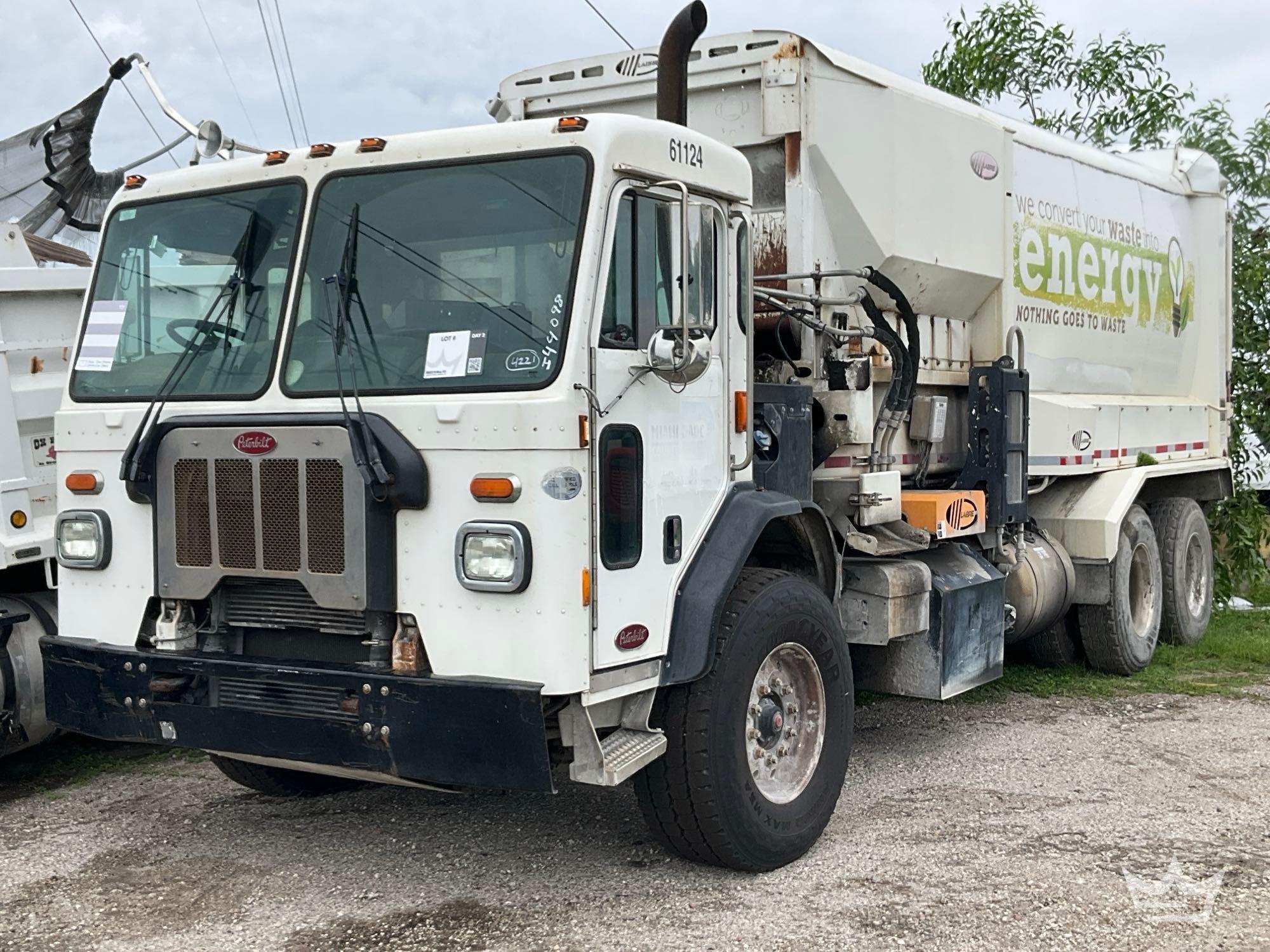 Photo of a 2019 Peterbilt 520