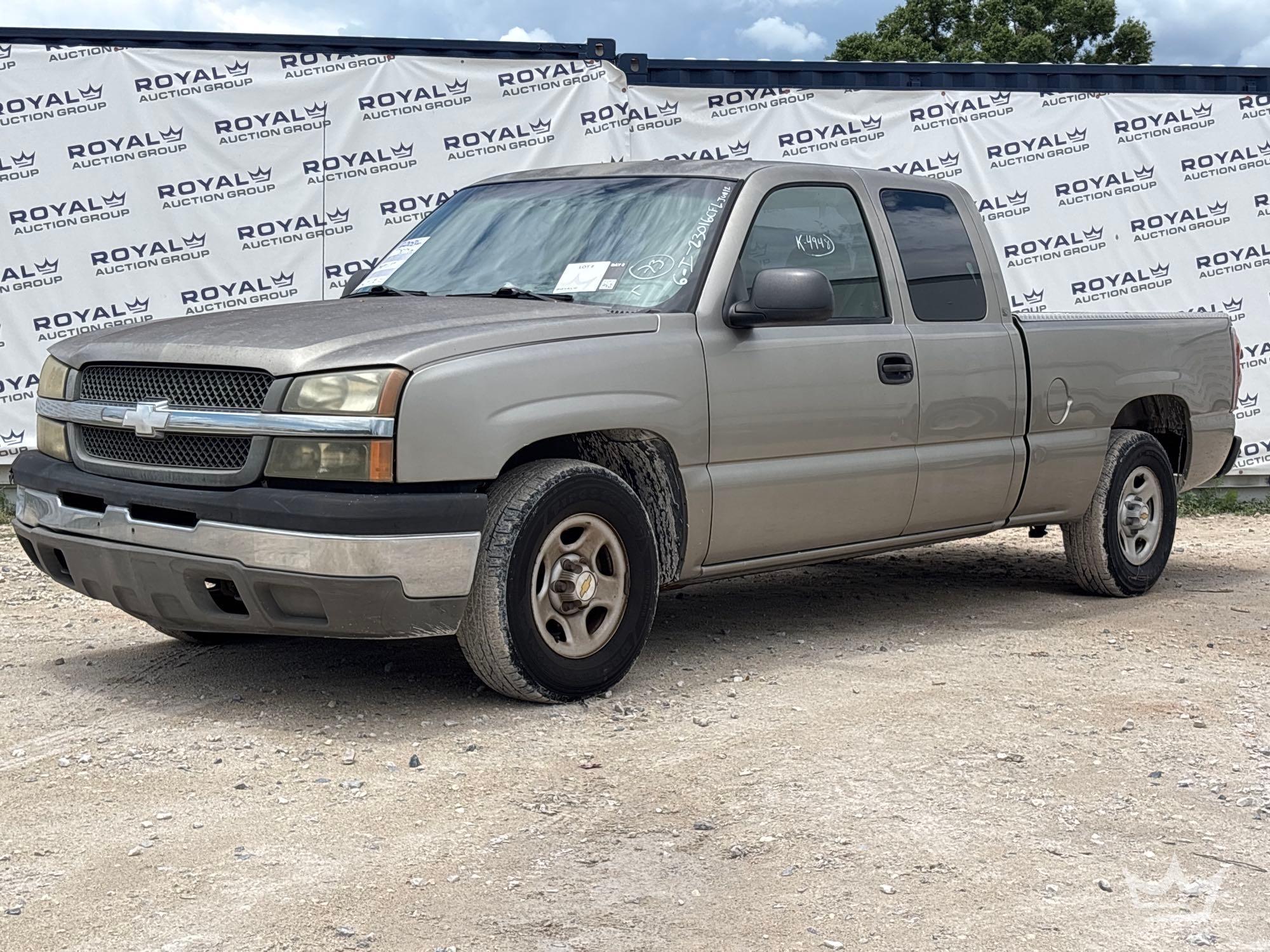 2003 Chevrolet Silverado 1500 Ext. Cab Pickup Truck